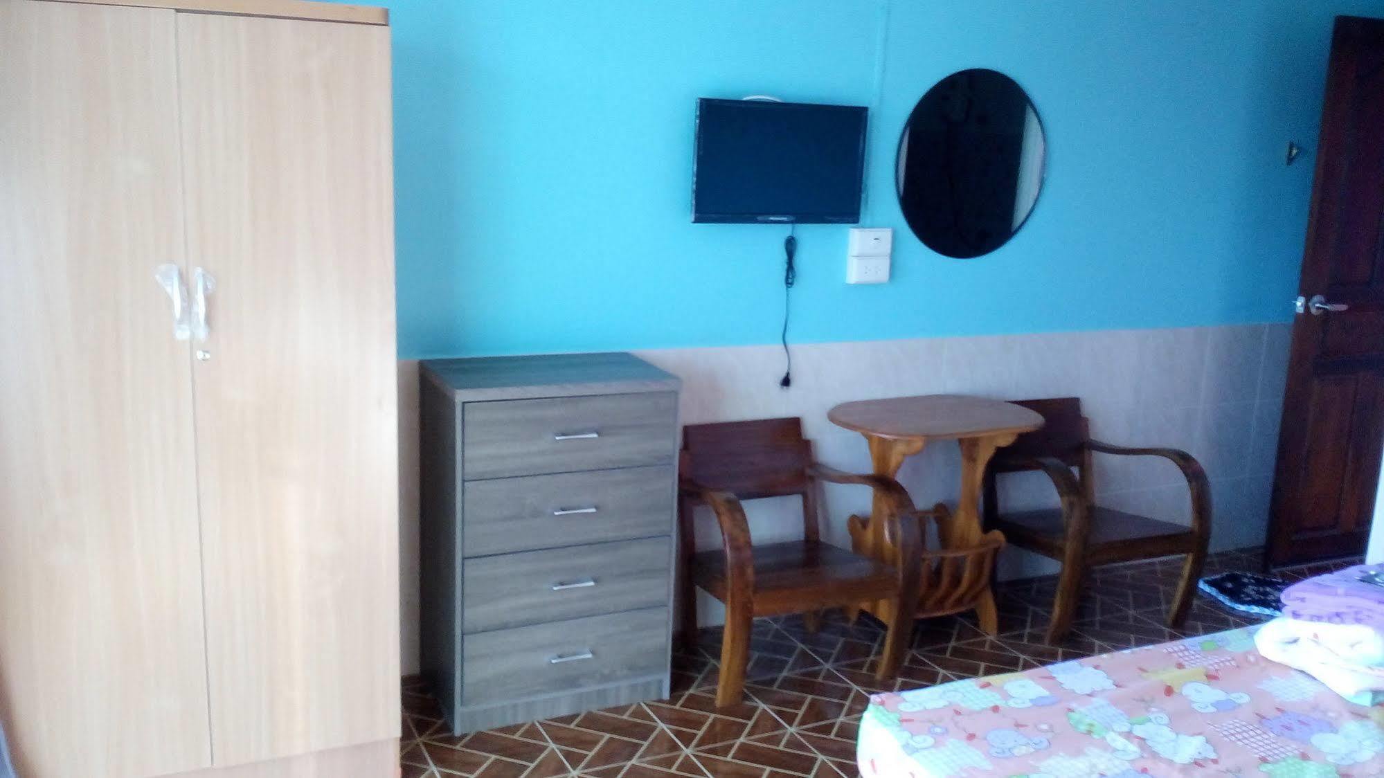 Guest house Ruengsrisiri *