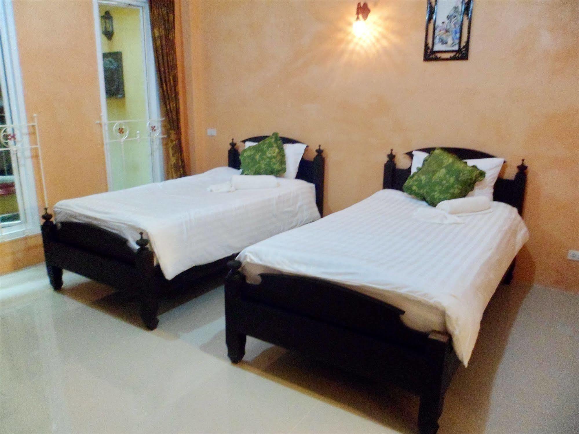 Khaolak Boutique Hertitage 3*