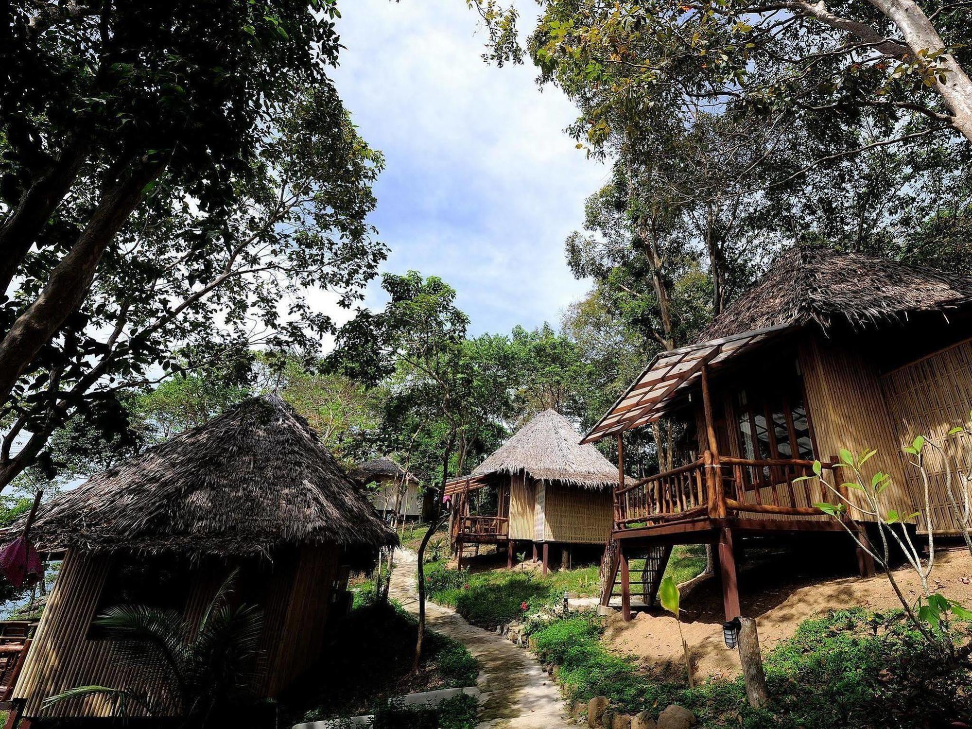 Sunwaree Resort Phi Phi Don