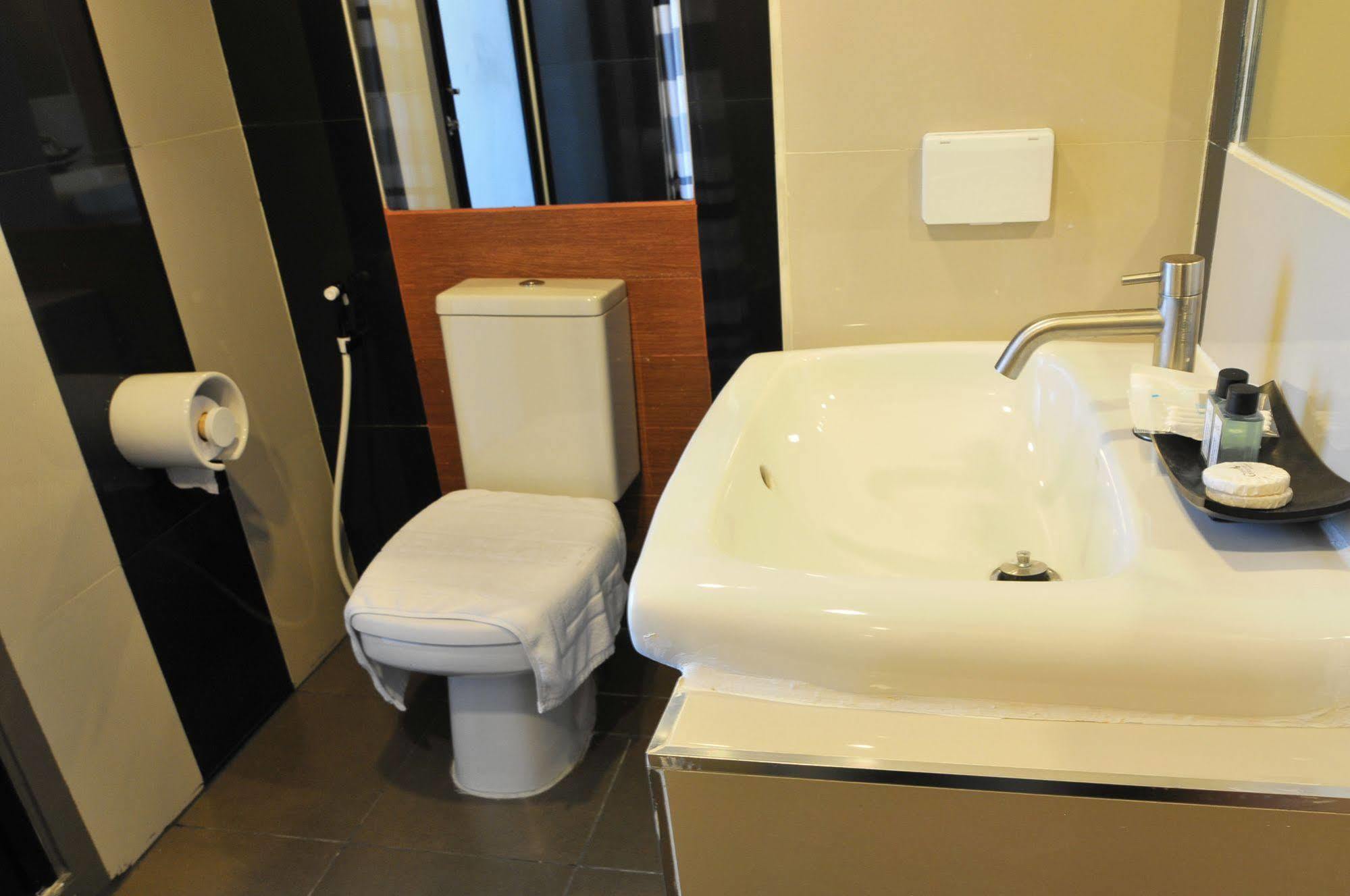 Hotel Grand Marina 3*