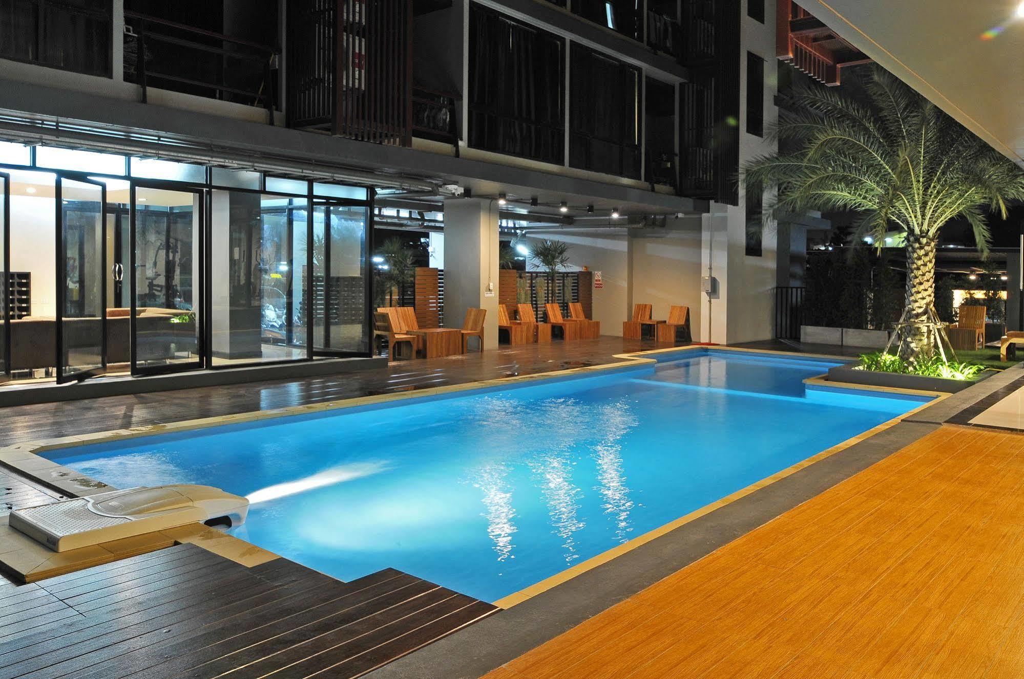Grand Marina Hotel