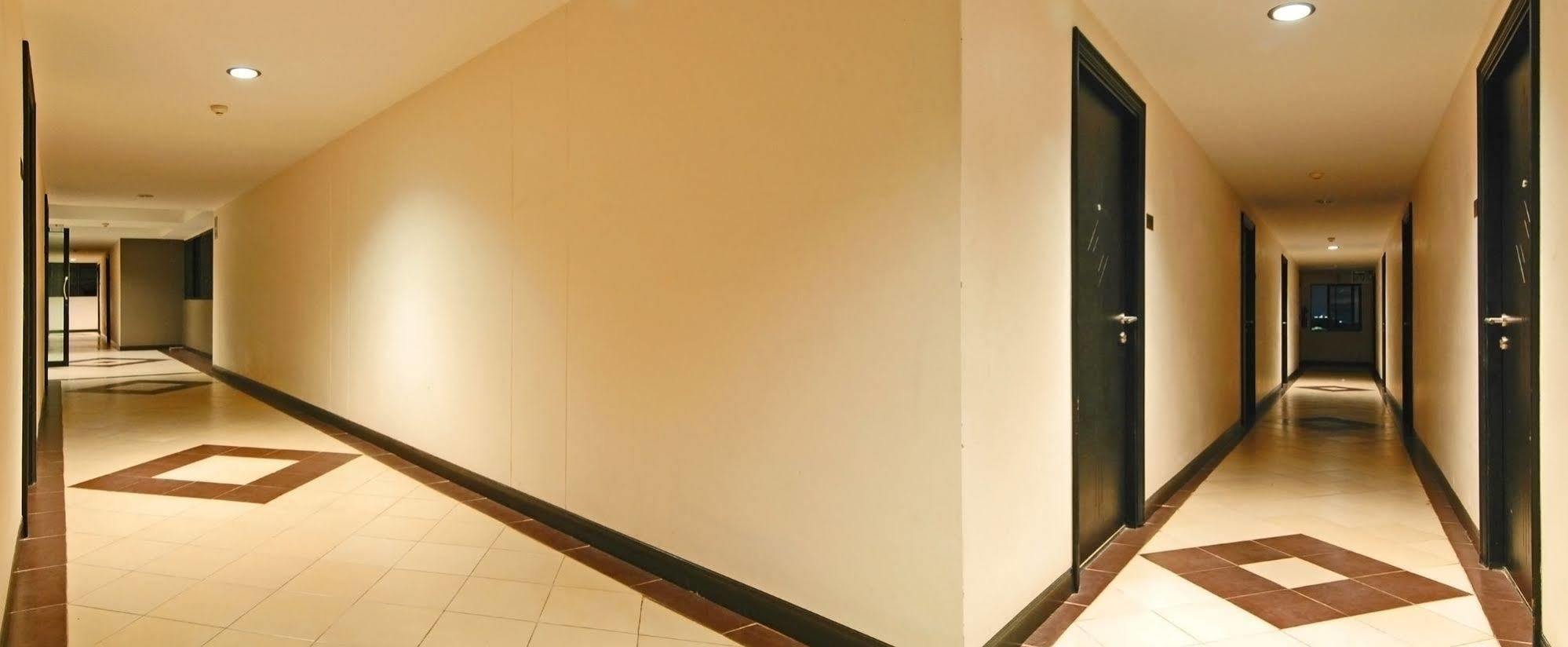Grand Marina Hotel 3*