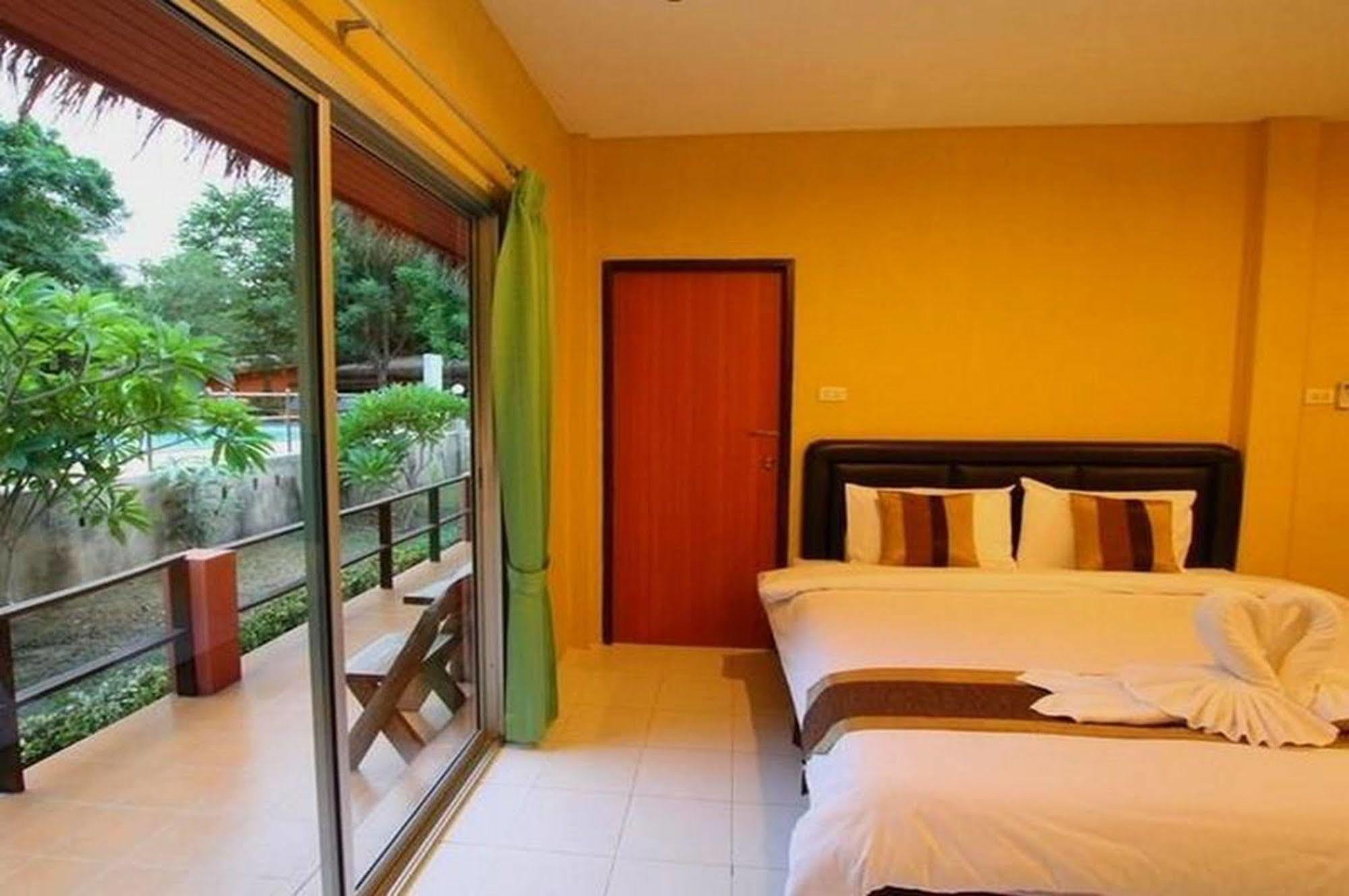Aurora Resort 4*