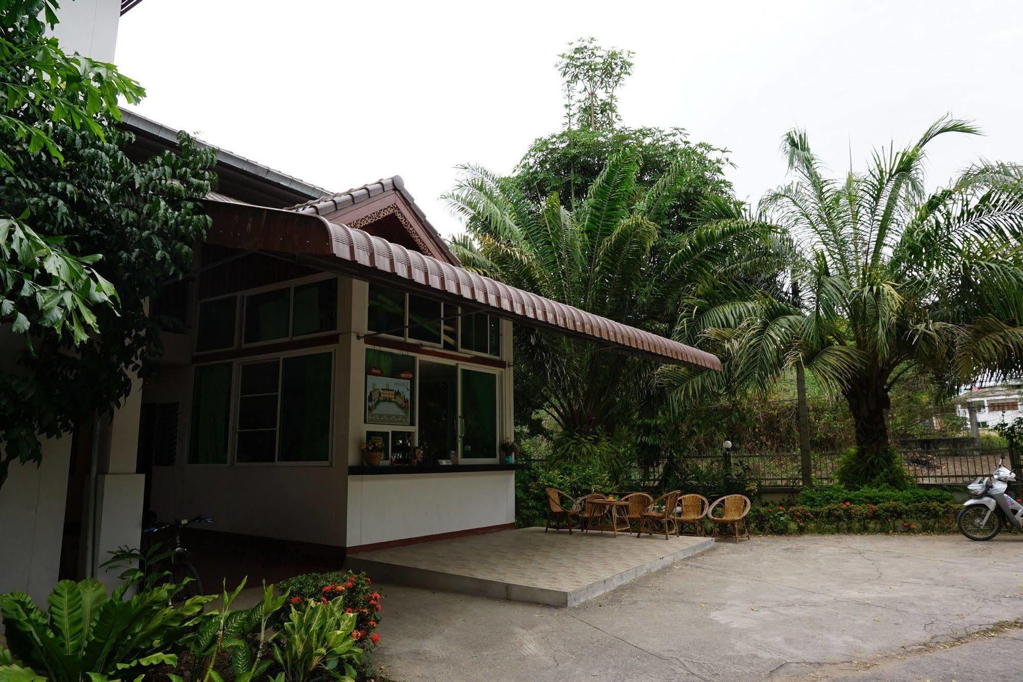 Hill Resort Pua