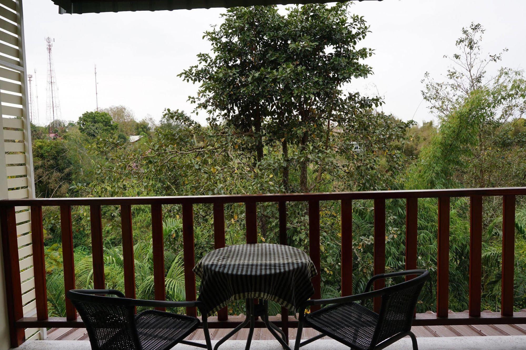 Hill Resort Pua