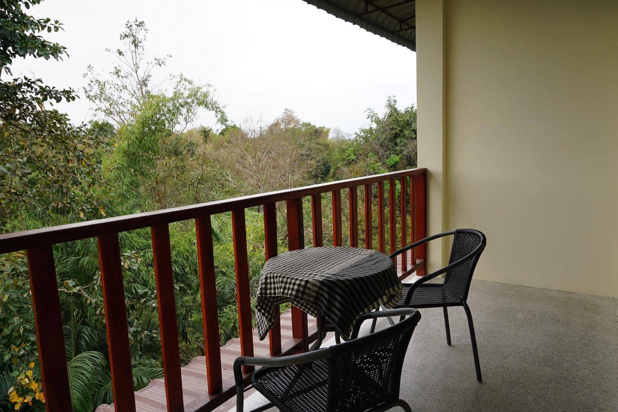 Hill Resort Pua