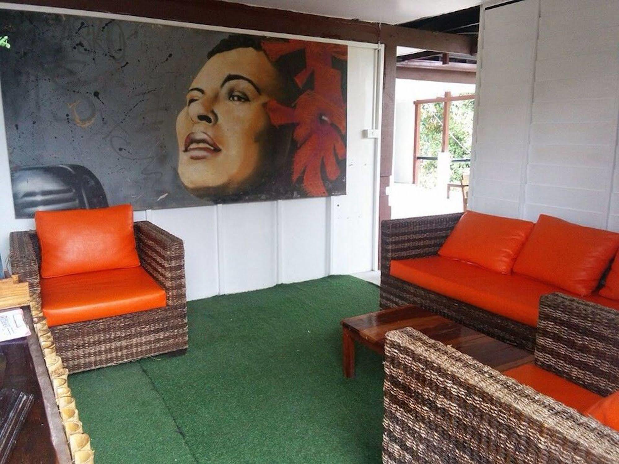 Hostel Moov Garden *