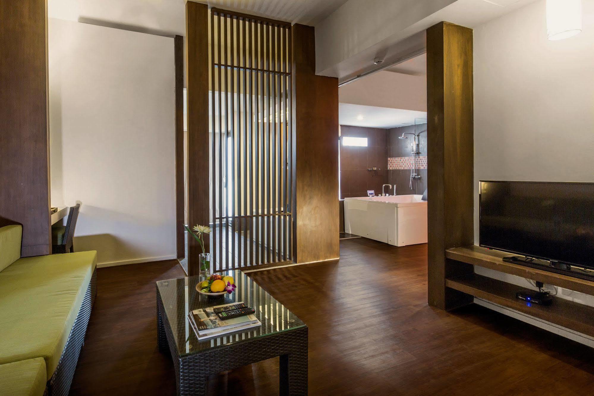 Park Srinakarin Hotel, 3* Bangkok