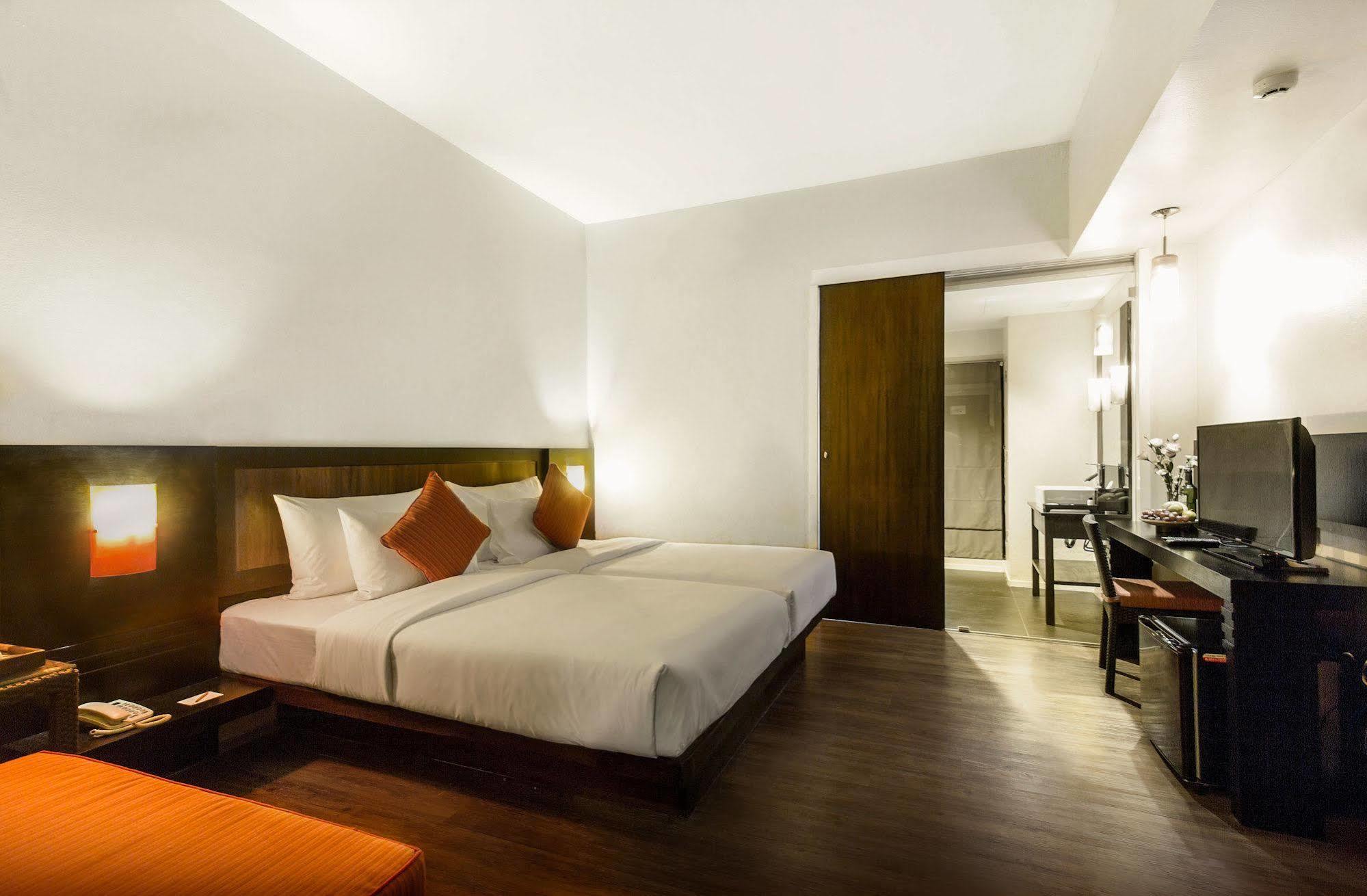 Park Srinakarin Hotel, 3* Bangkok