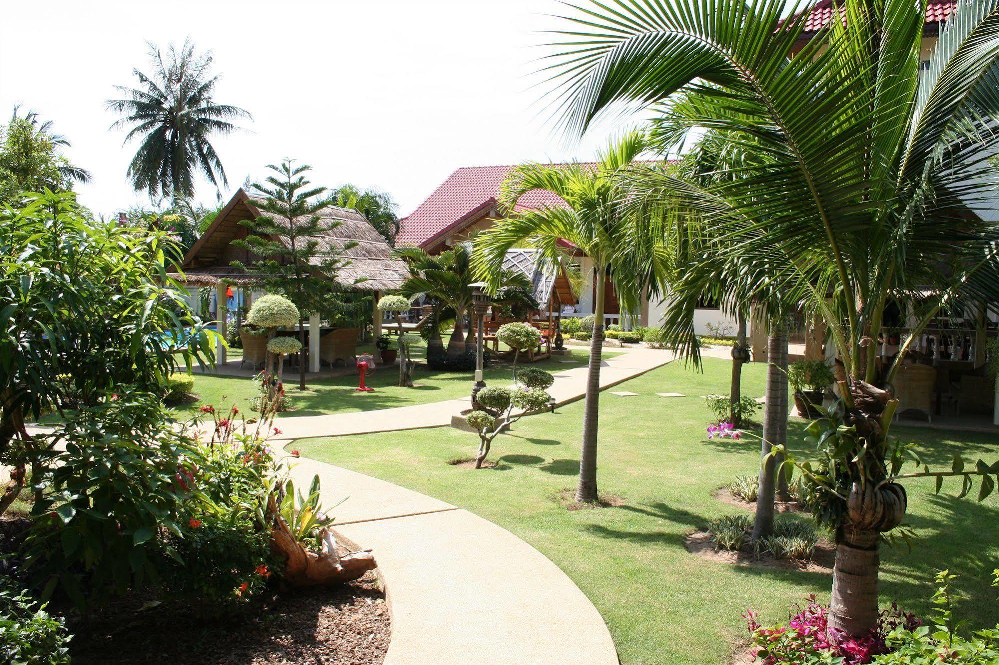 Resort Long