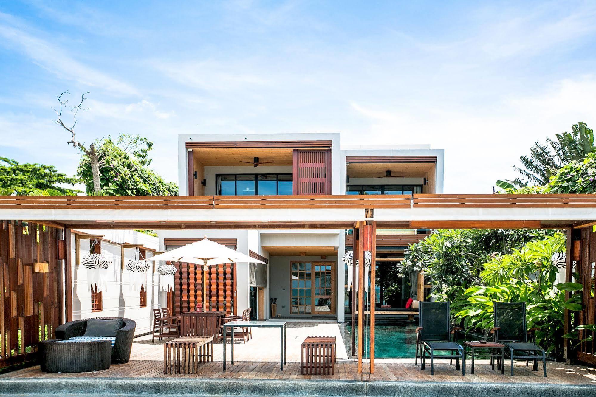 Pavilion Samui Pool