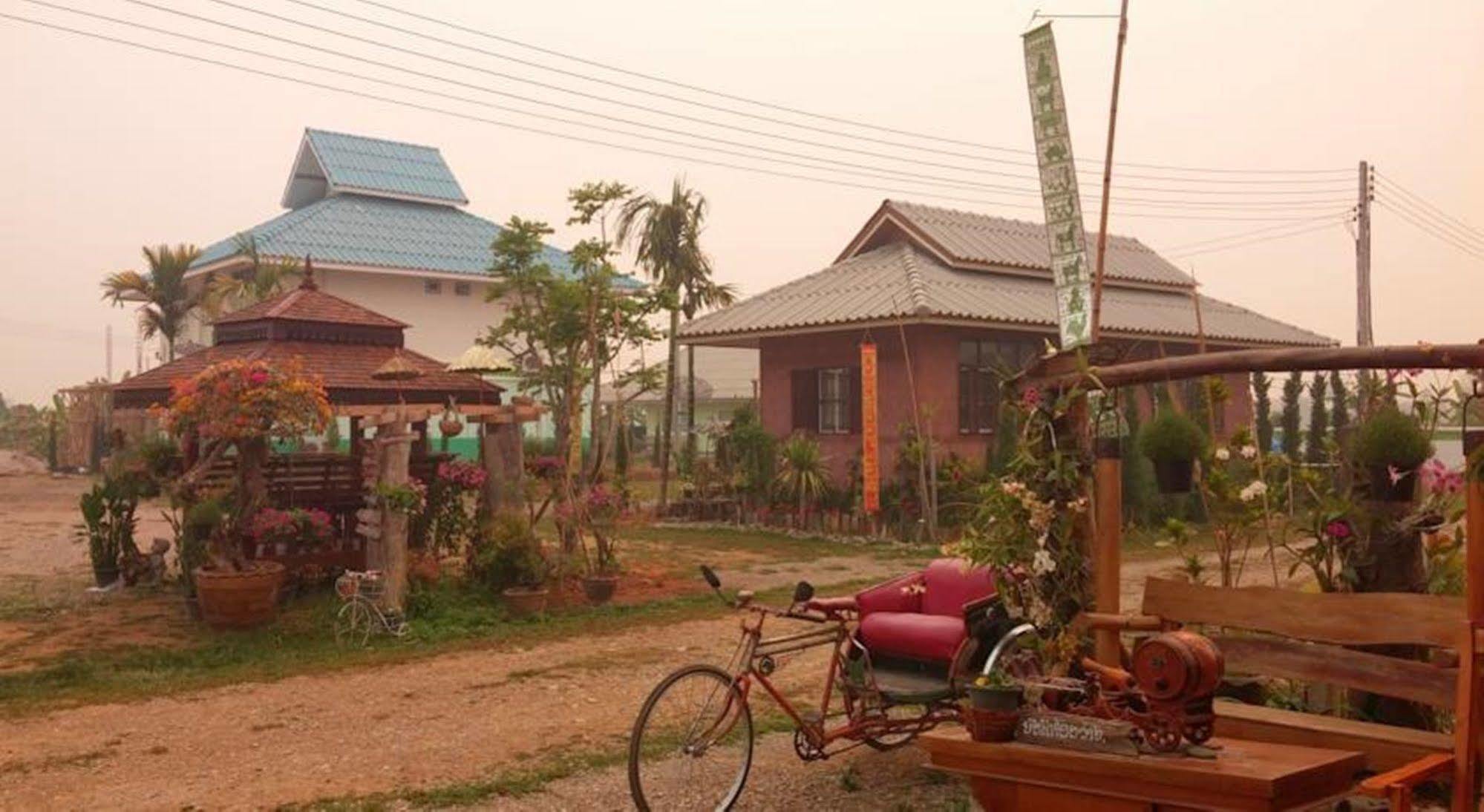 Heun Baan Rong Khun