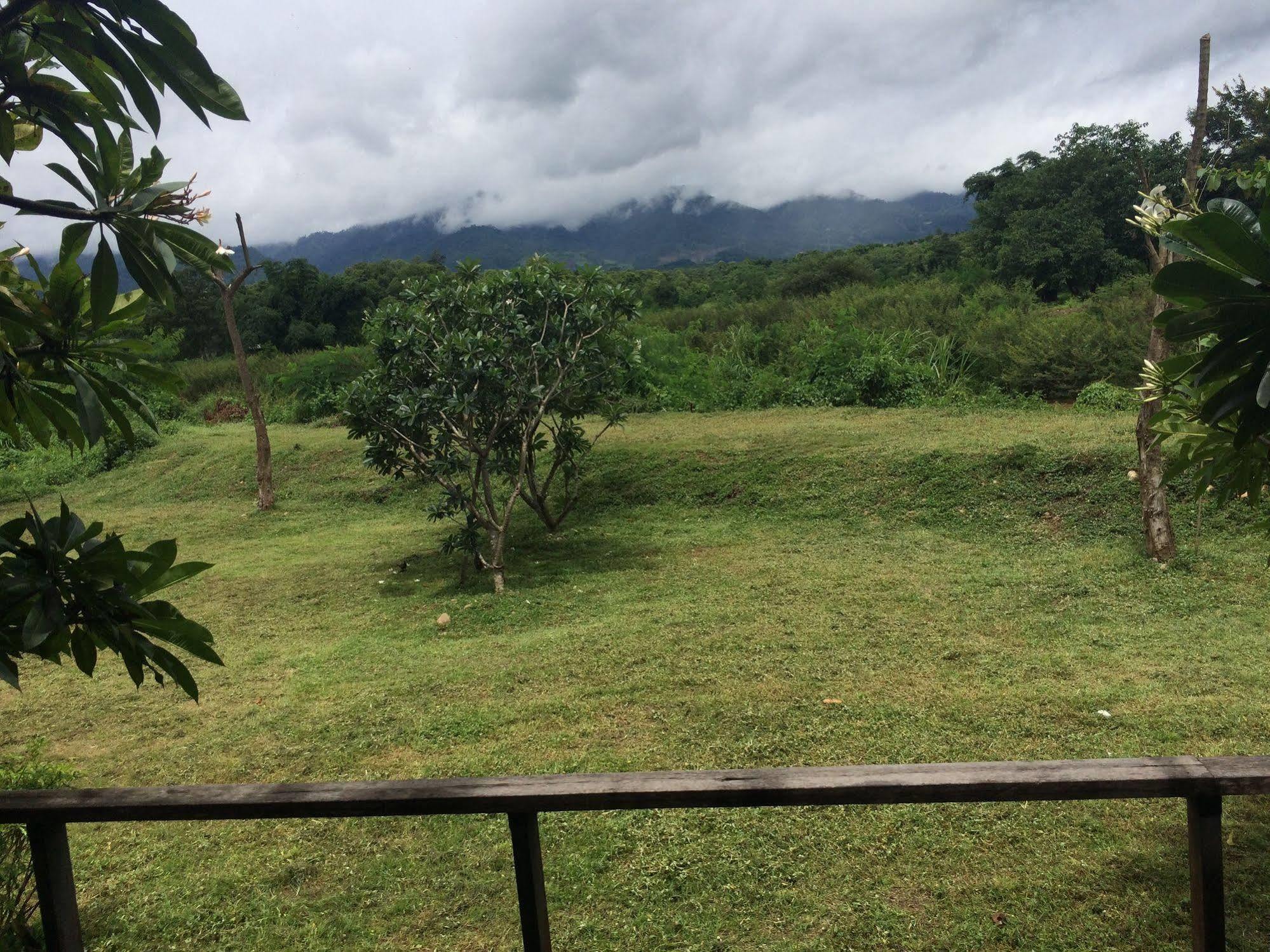 Hotel Sipsongpanna Pai