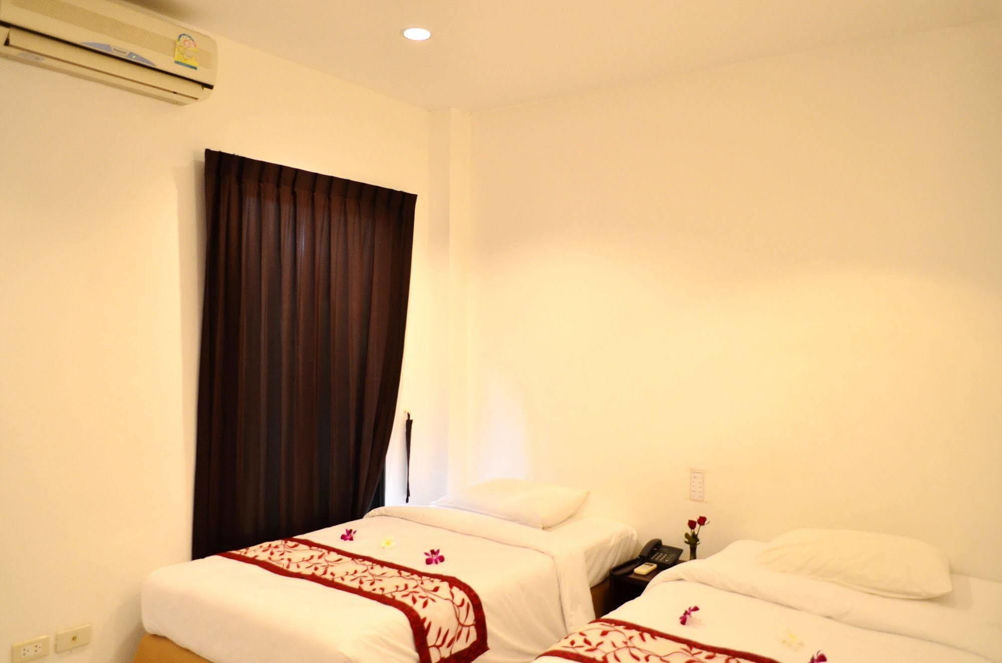 Resort Phuket Siray Hut Ratsada