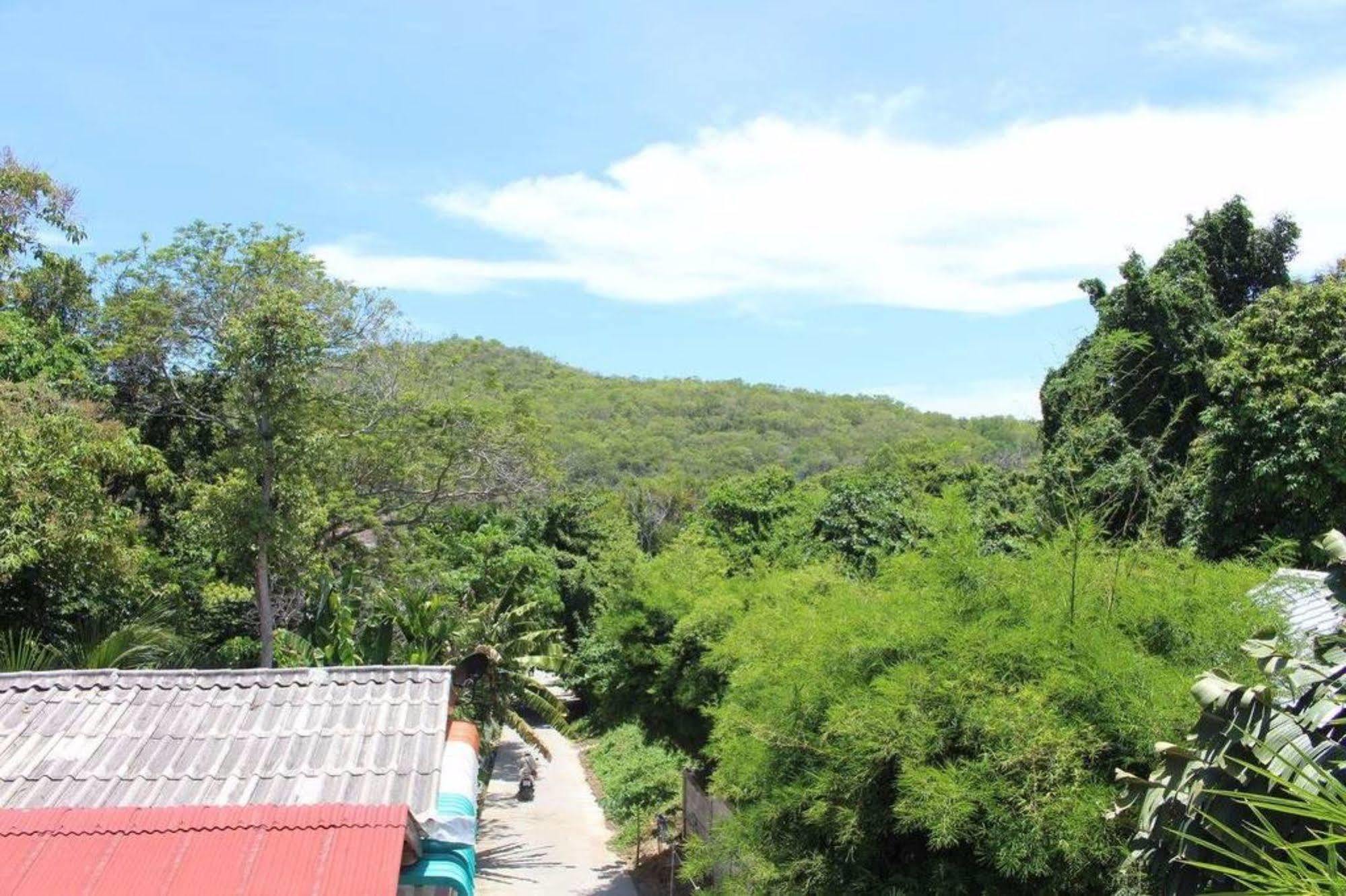 Miss Tim House Inn 2*