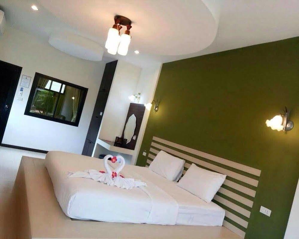Resort Baan Suan Leelawadee