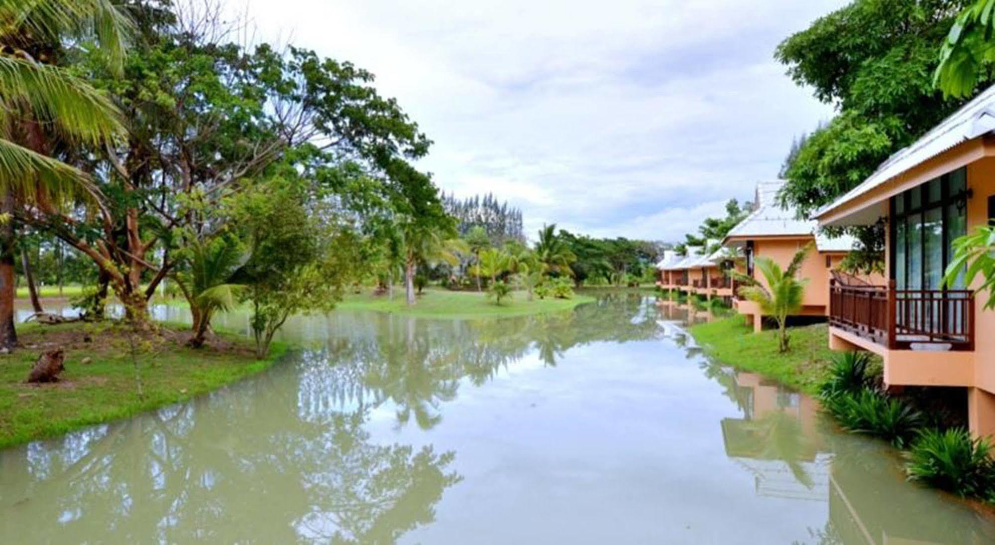 The Grand Jamjuree Resort 3*