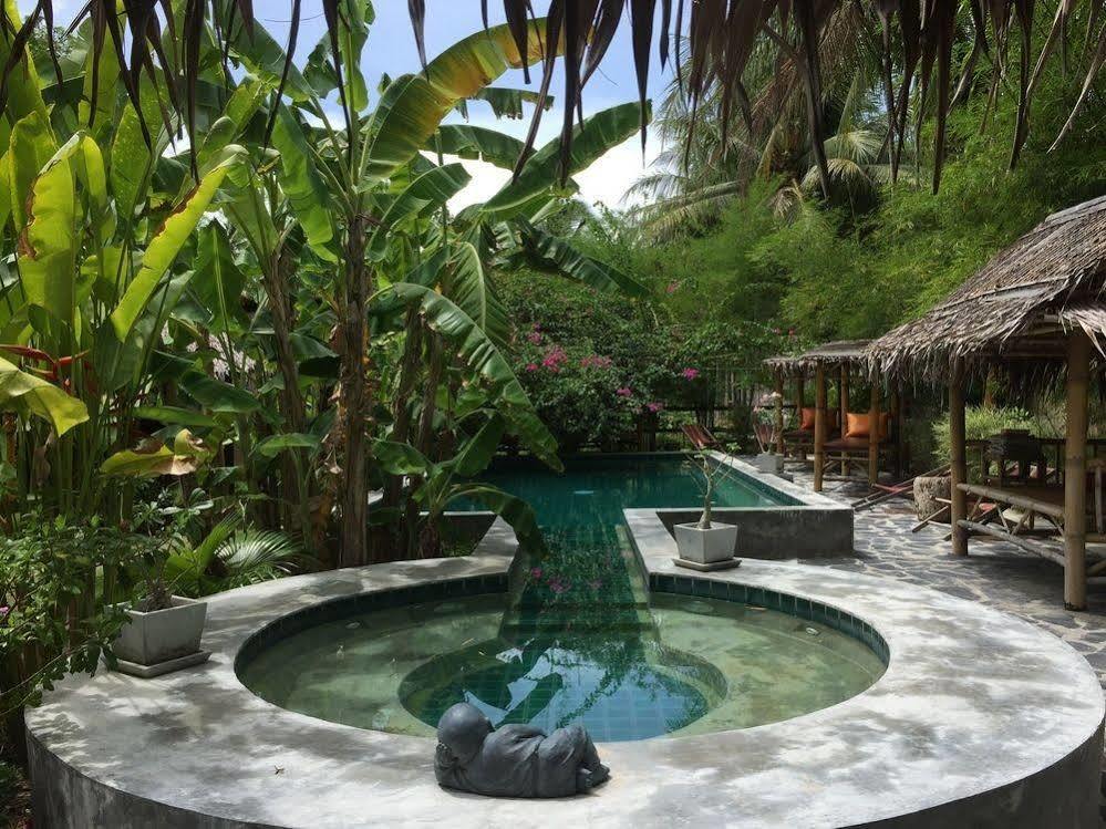Leeloo Paradise 3* Khanom
