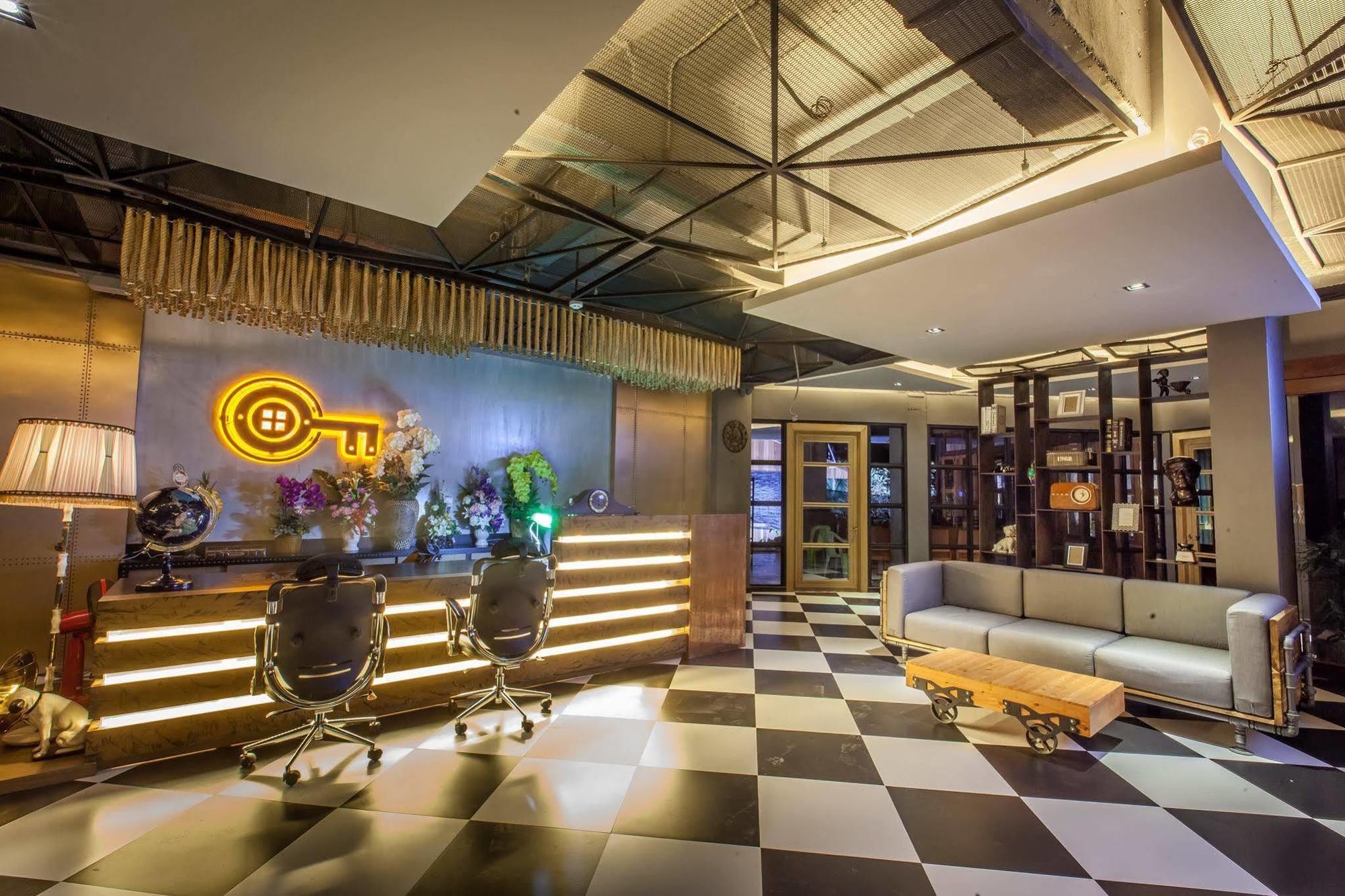 Hotel Loft Mania Boutique Hotel 4*
