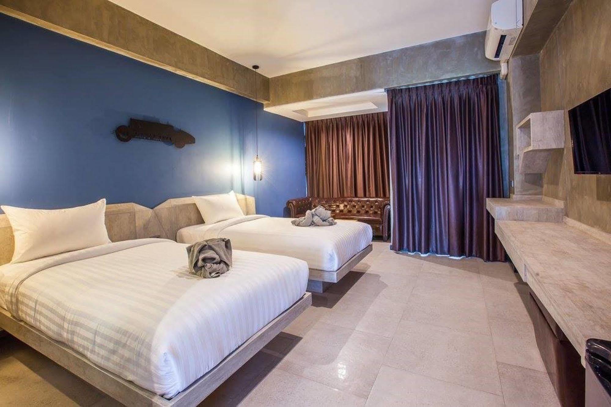 Loft Mania Boutique Hotel Hotel