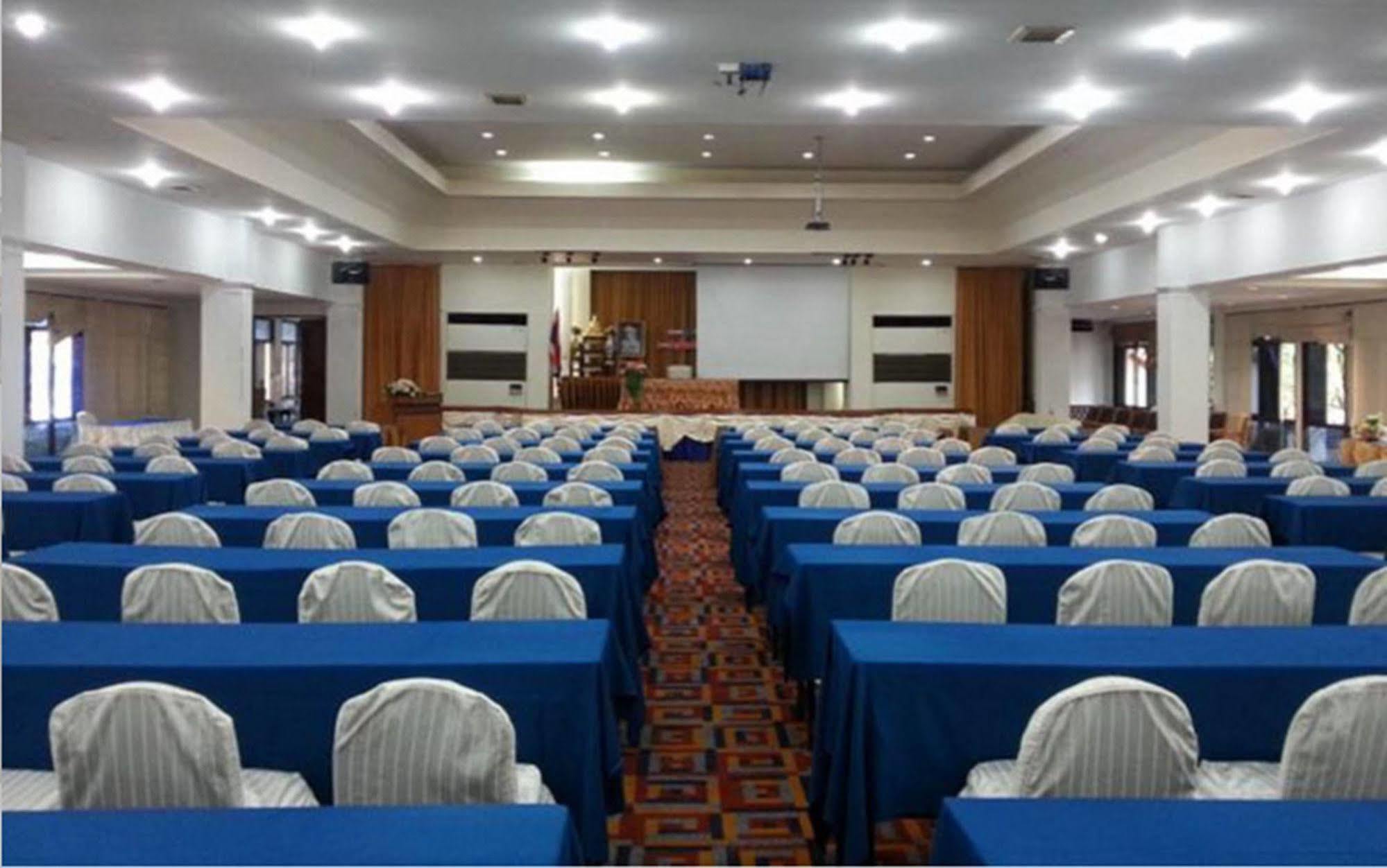 Dad D By Resort Lopburi