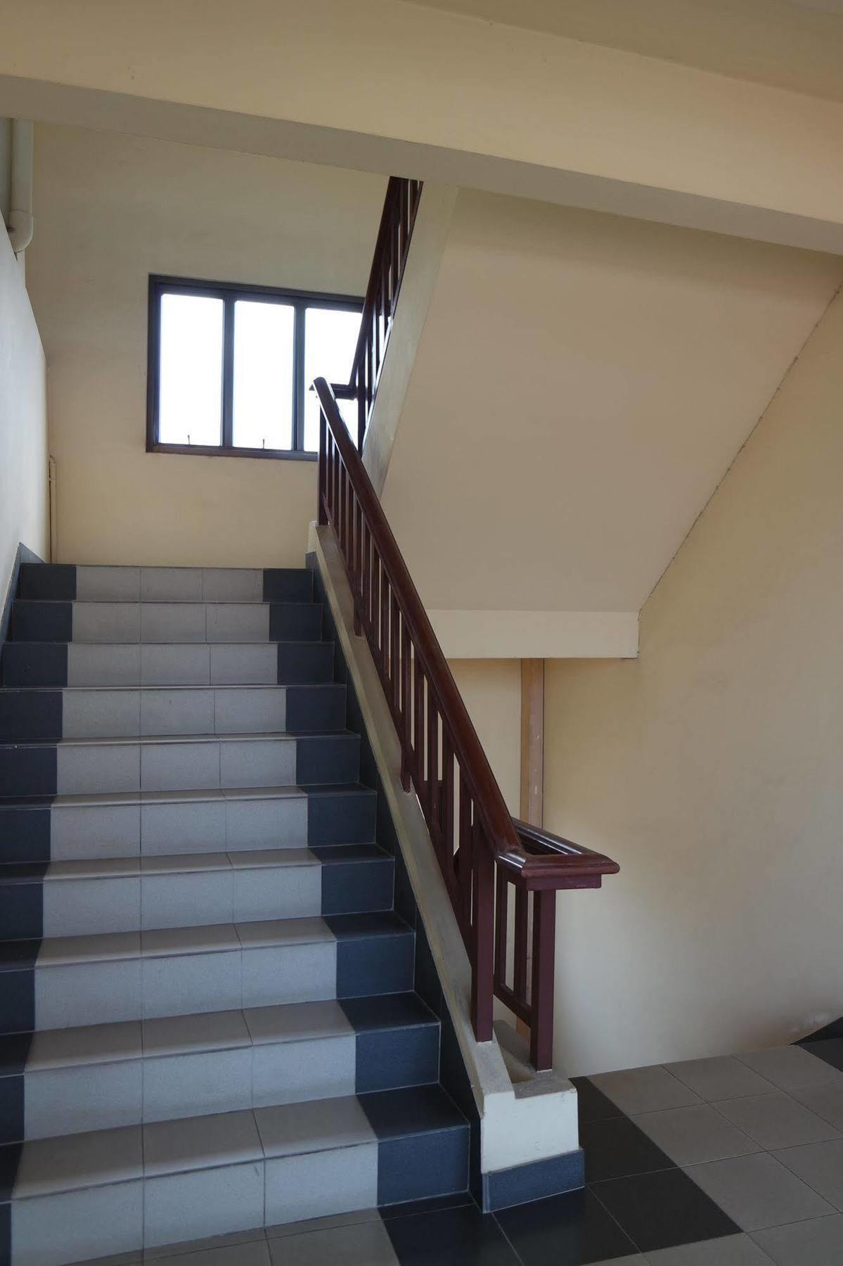 New Nikom Court Apartment Pattaya
