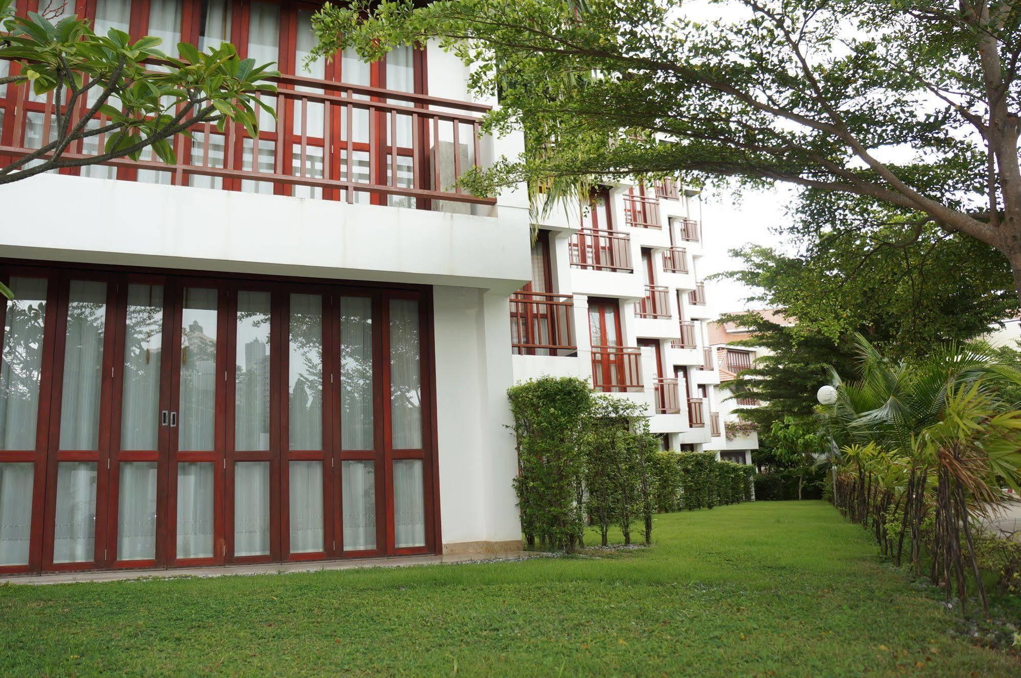 The Royal Tropical At Vip Chain 3*