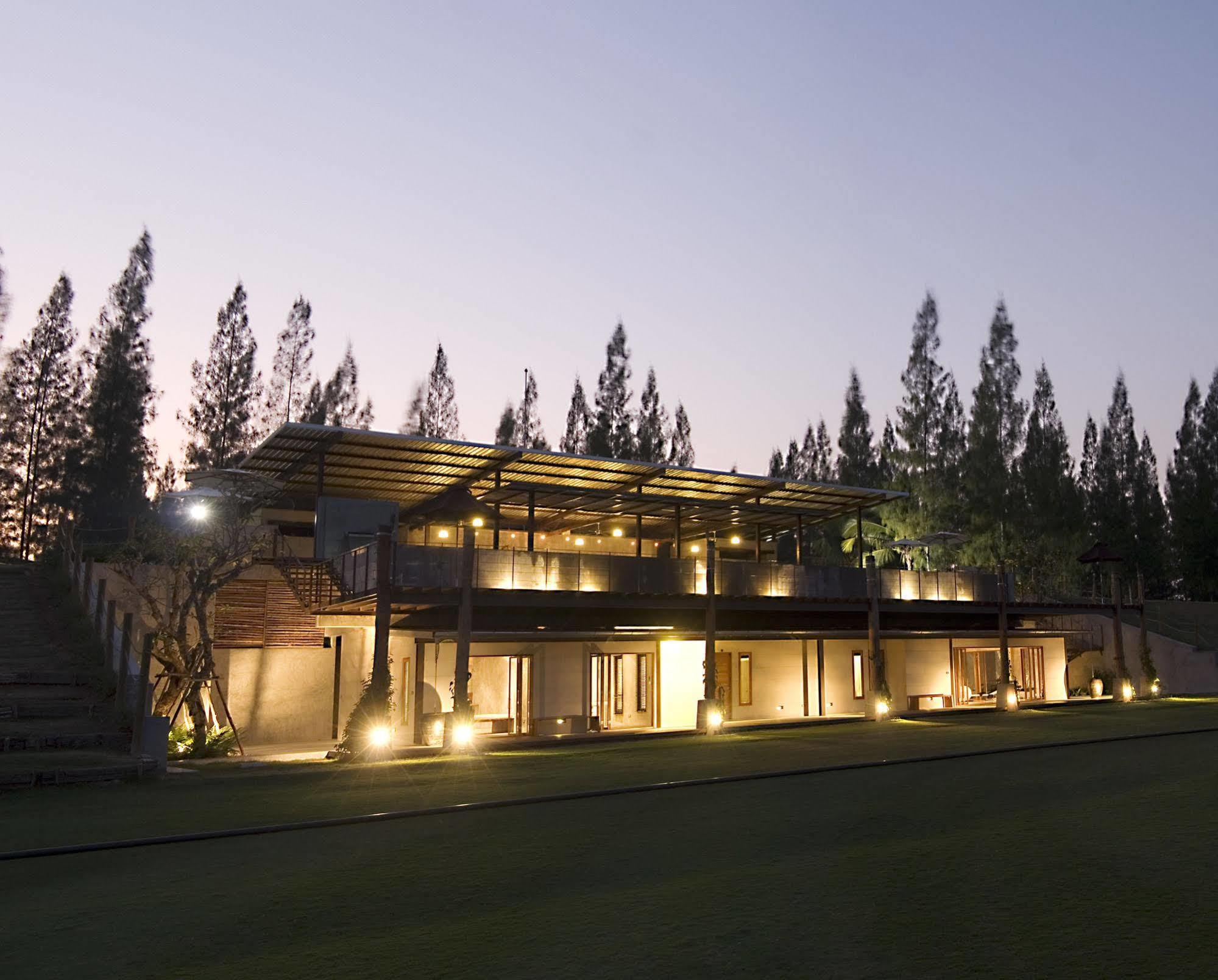 Resort The At Polo Escape Sattahip