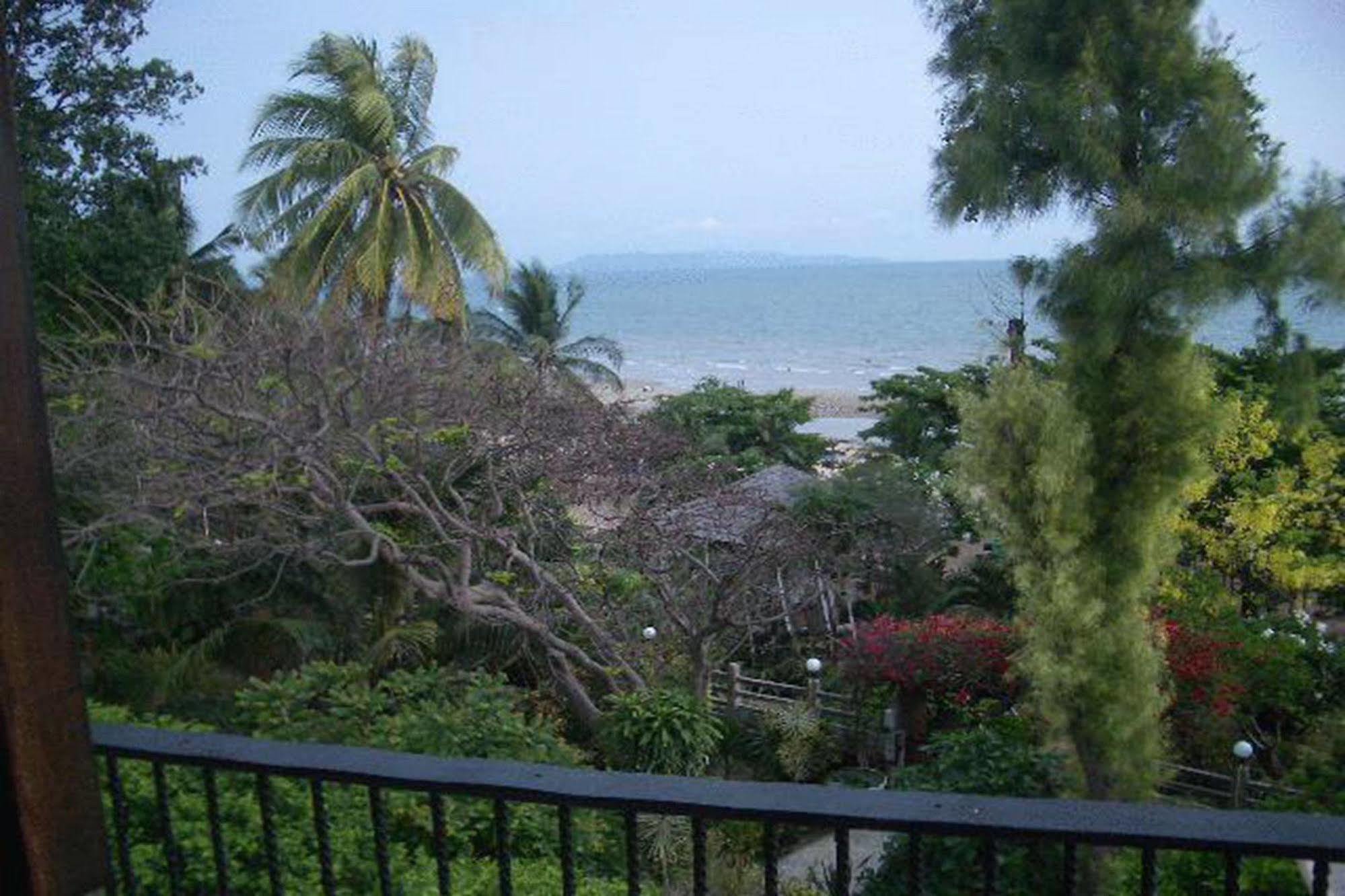 Resort Momchailai Retreat