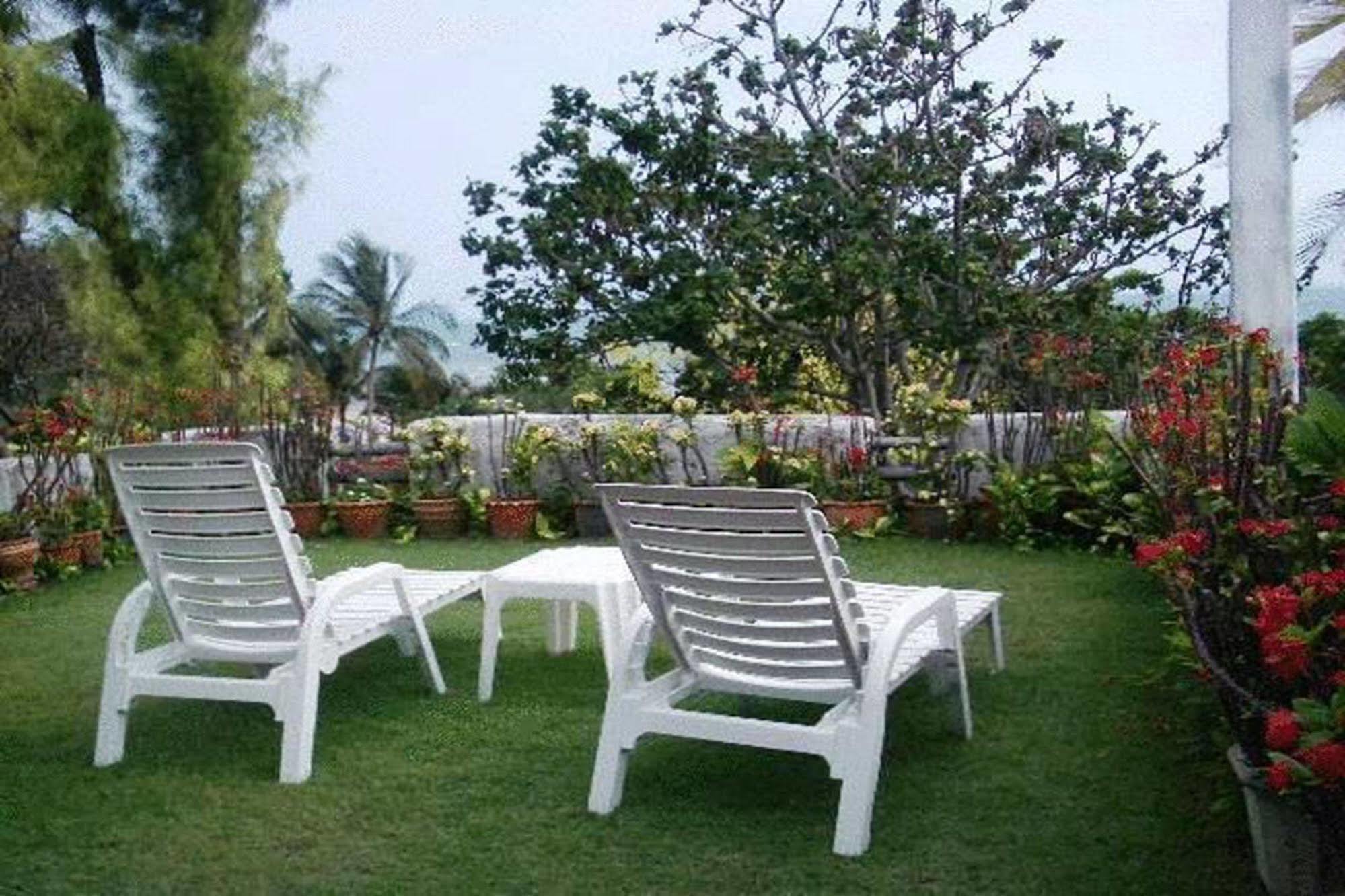 Momchailai Retreat 3* Pattaya