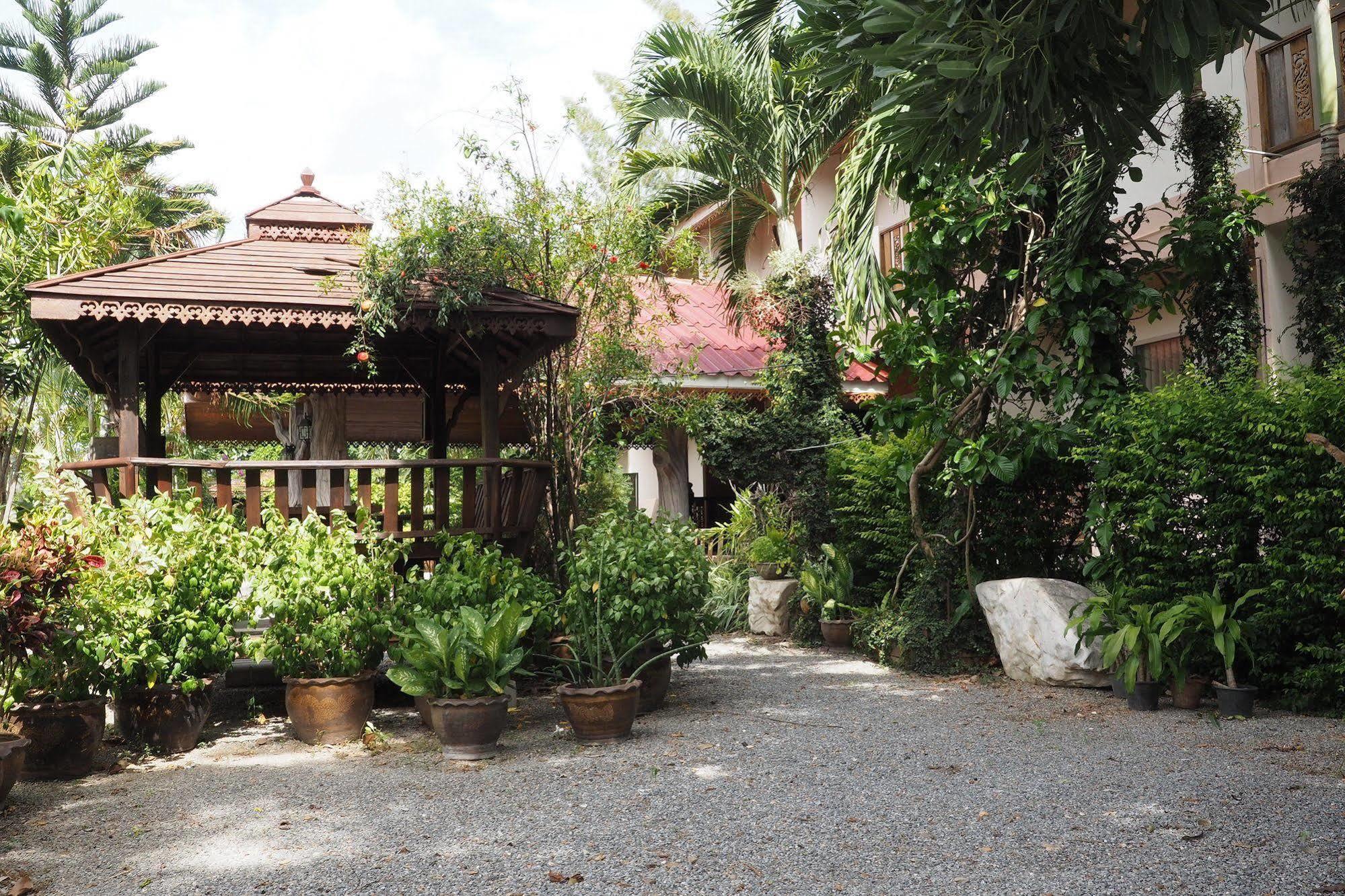 Hotel Phutawan Kanchanaburi