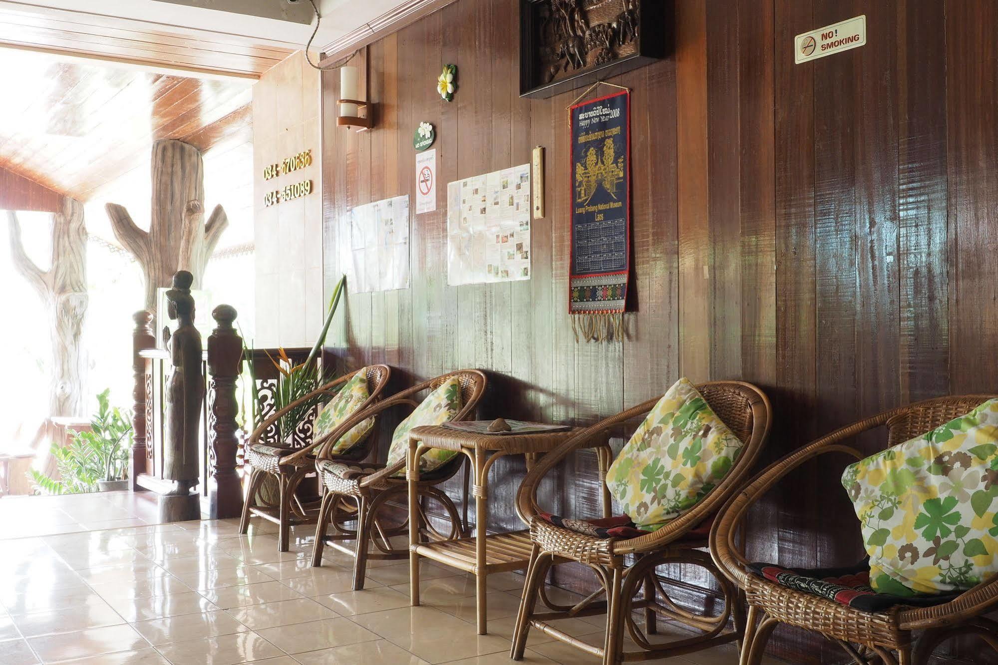 Hotel Phutawan 2*