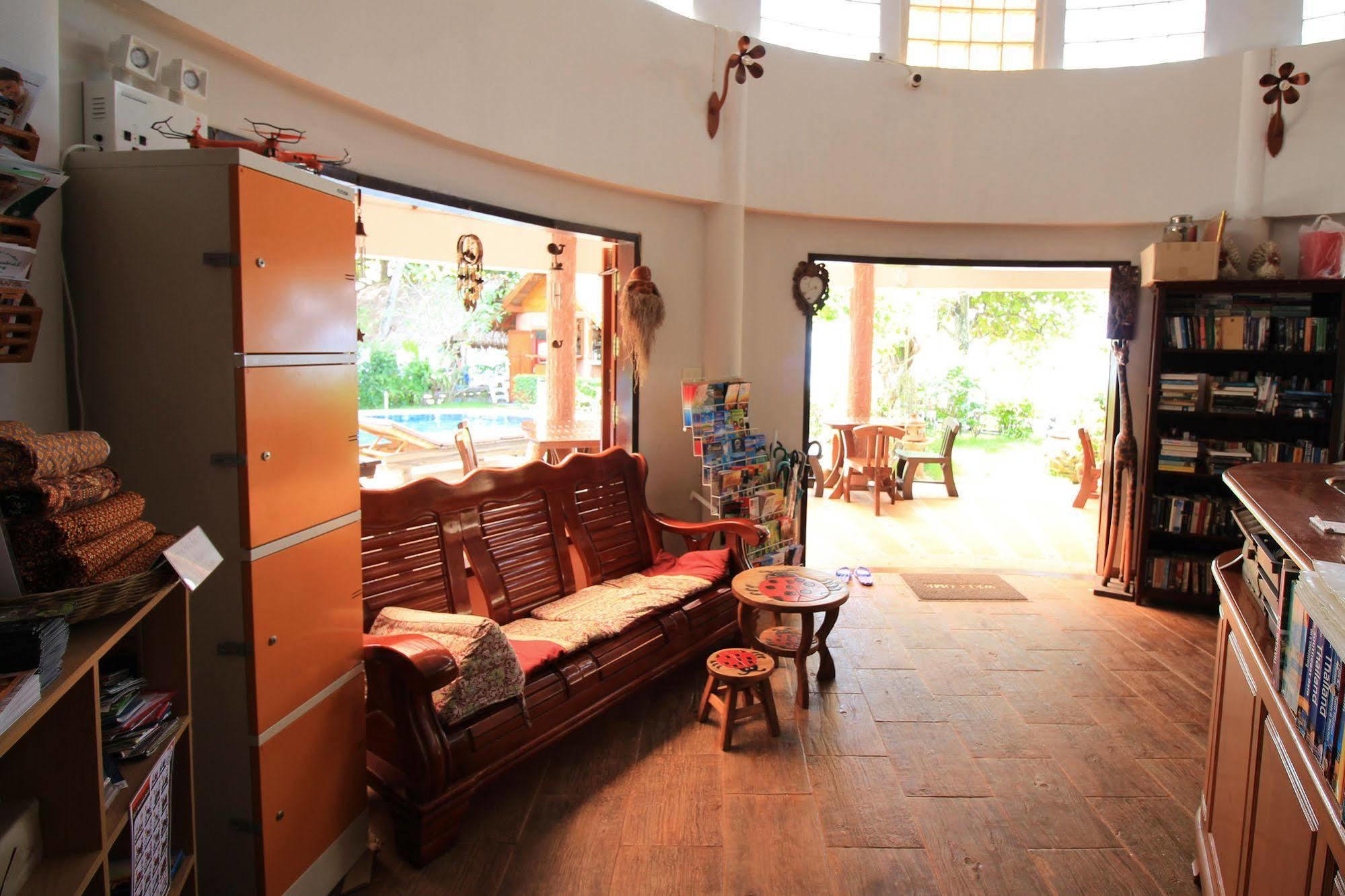 Nice & Easy House Hotel Koh Lanta