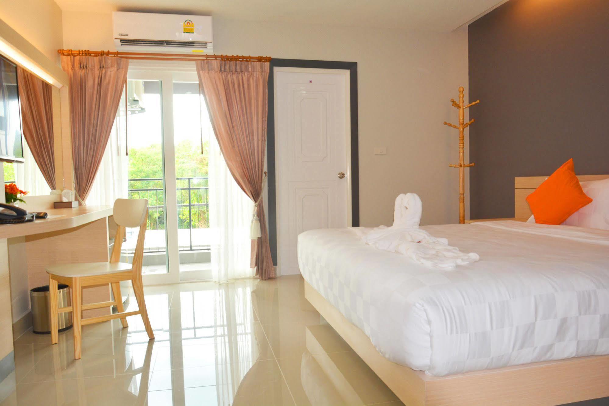 The Smart Yai Hotel 3*