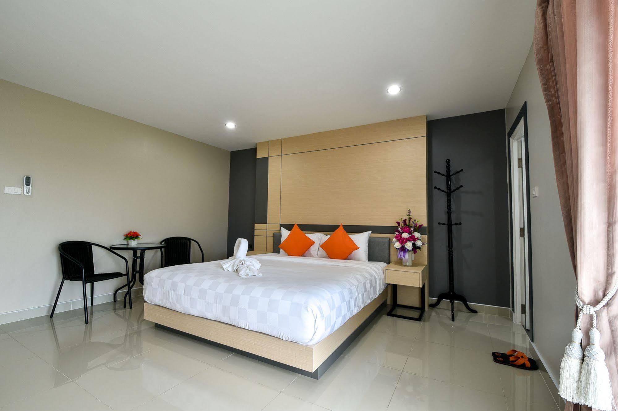 The Smart Yai Hat Yai