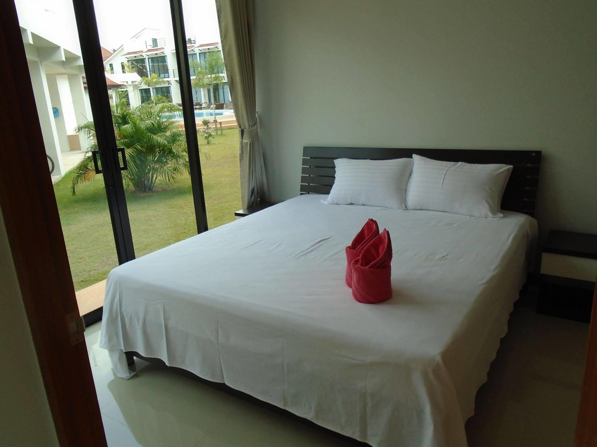Sunrise Villa Bang Lamung