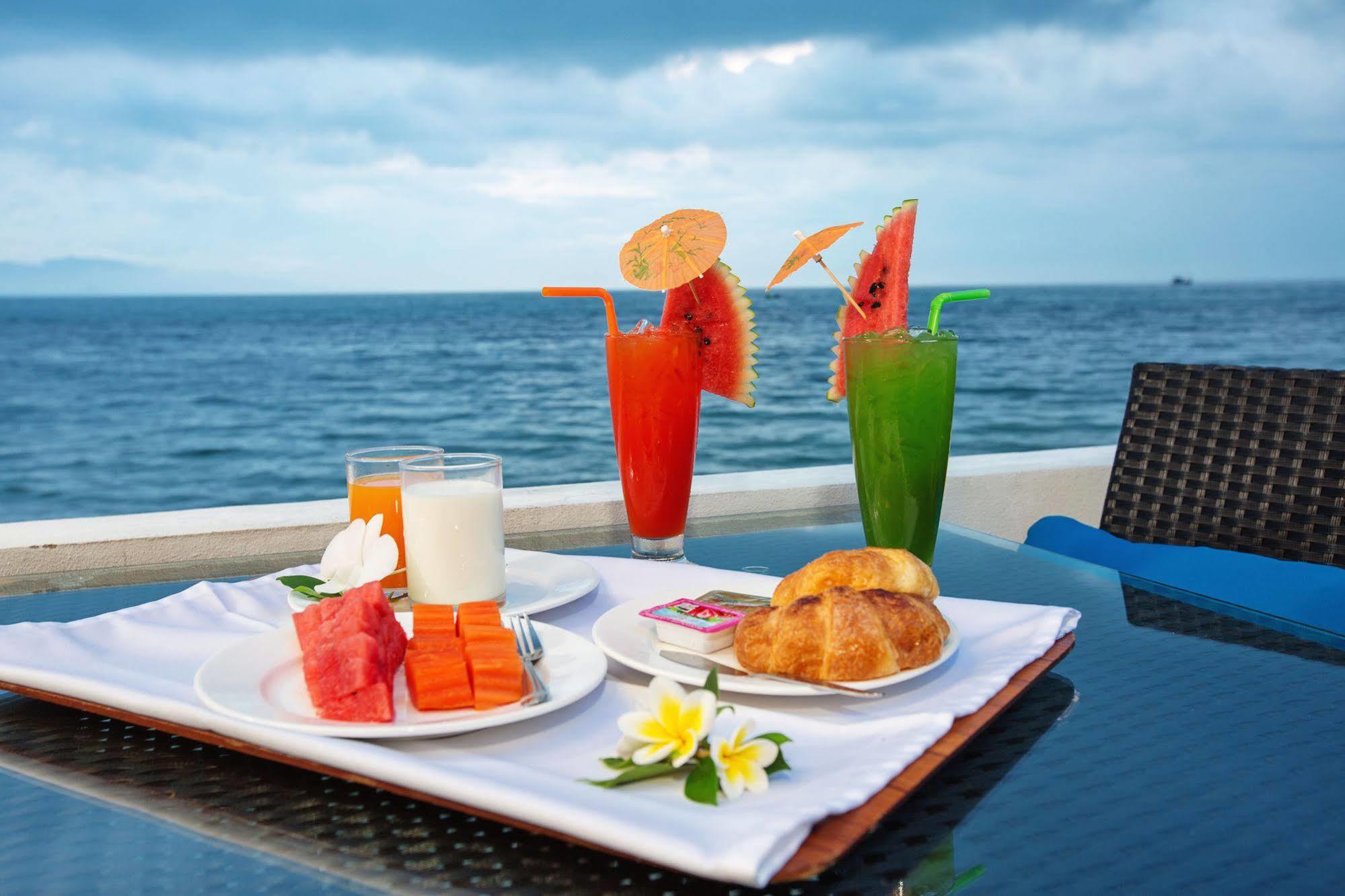 Resort Sunset Beach Club & Spa 4*