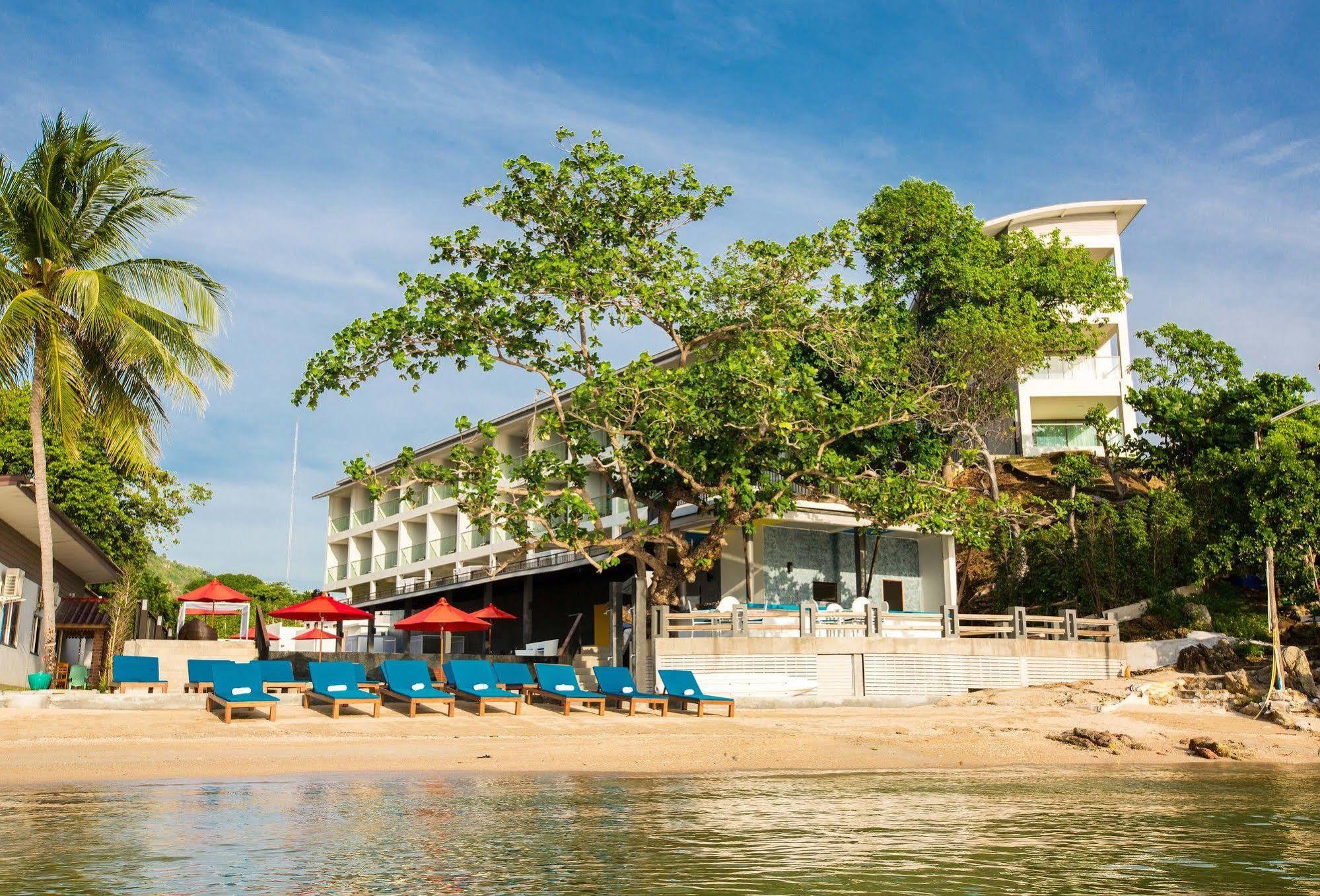 Sunset Beach Club & Spa 4*