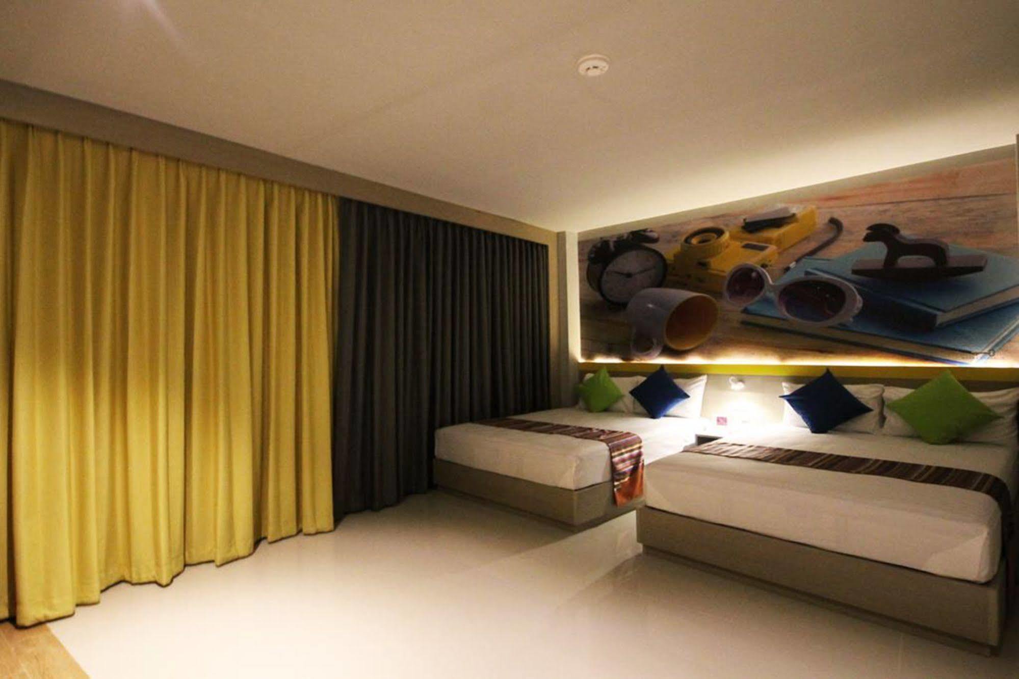 Republic Hotel 3*