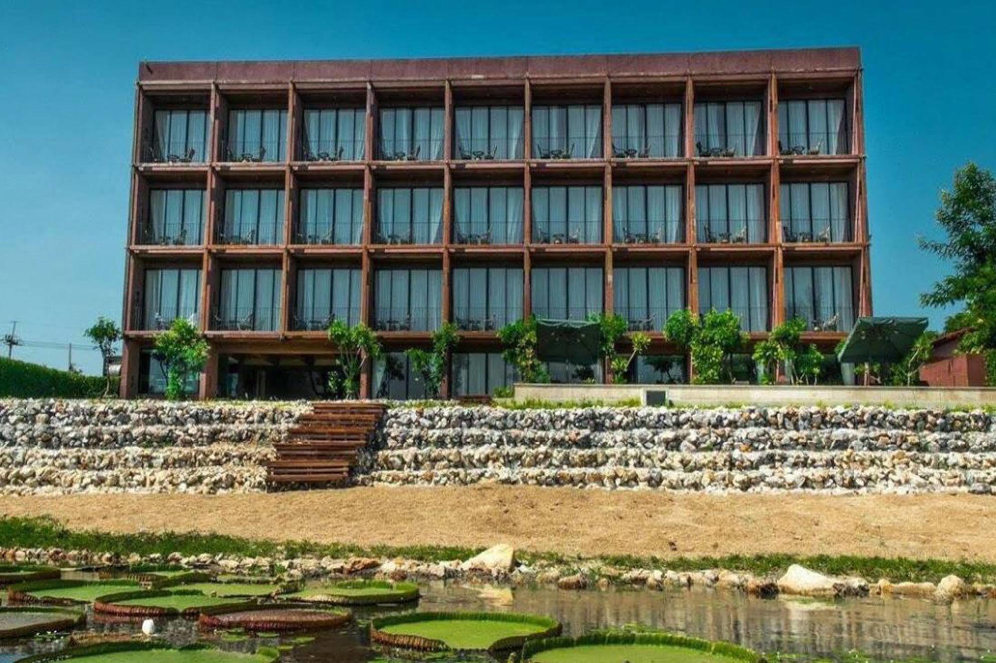 The Glory River Kwai Hotel 4*
