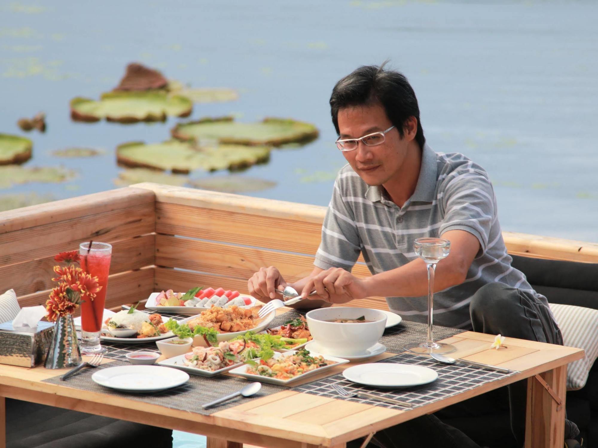 The Glory River Kwai Hotel 4*