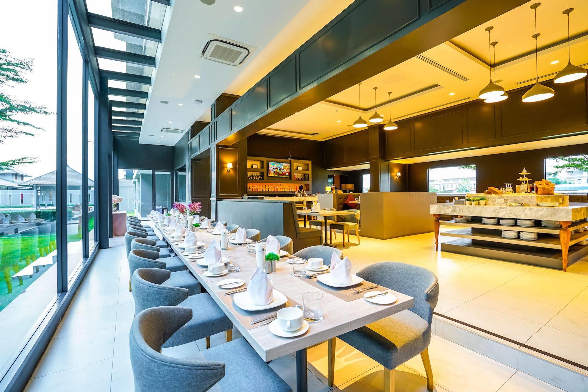 Hotel Serenity And