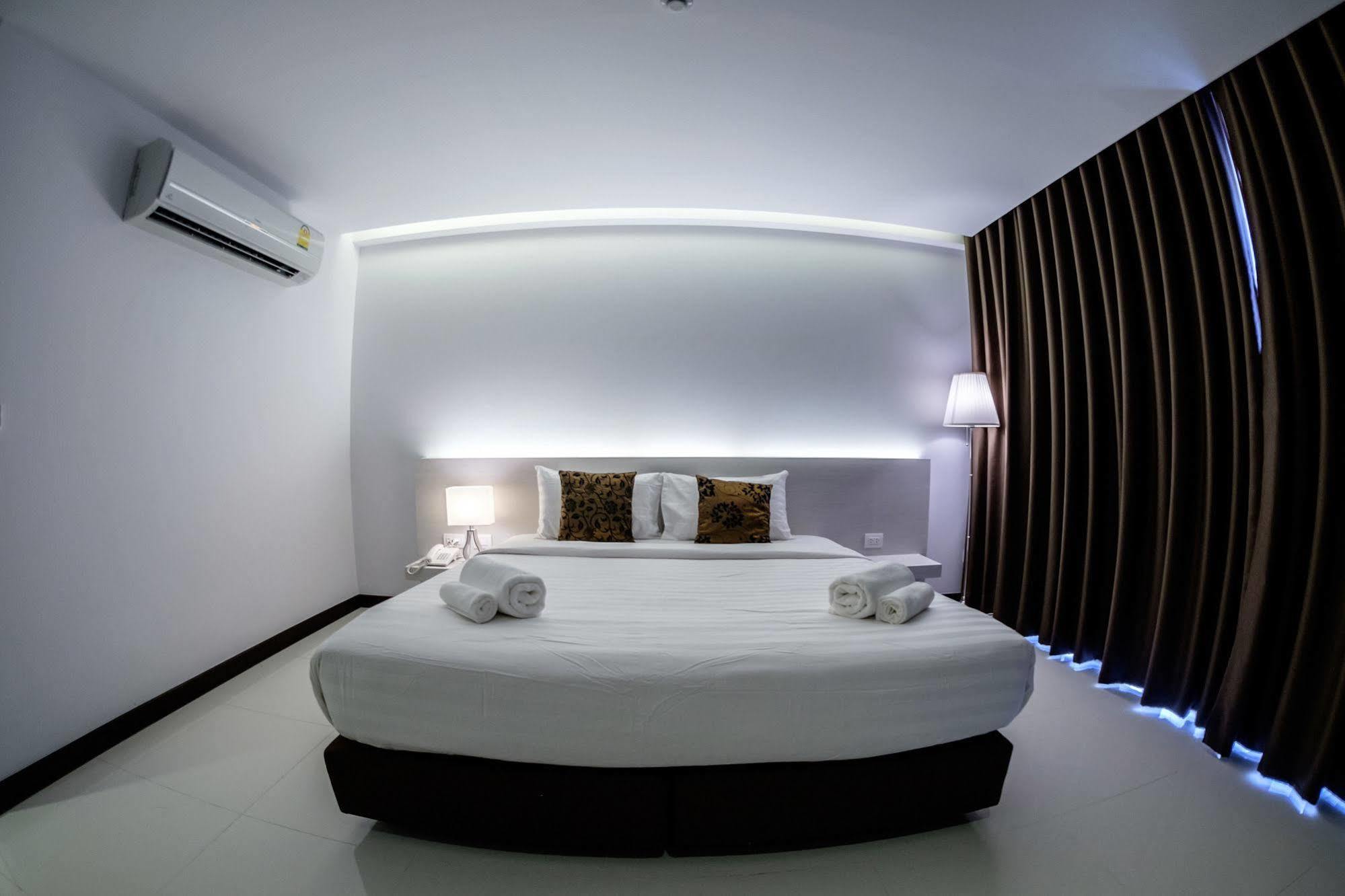 Hotel Chaisaeng Sing Buri