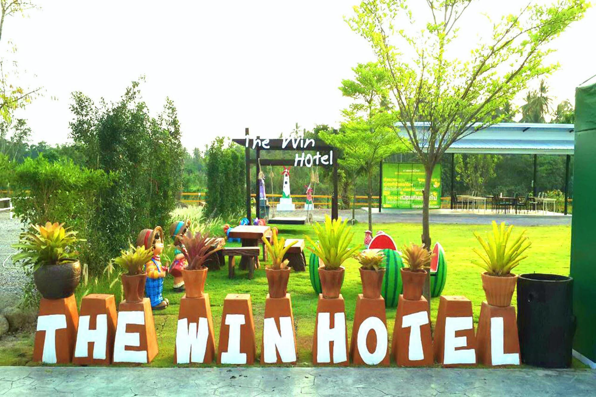 Hotel The Win