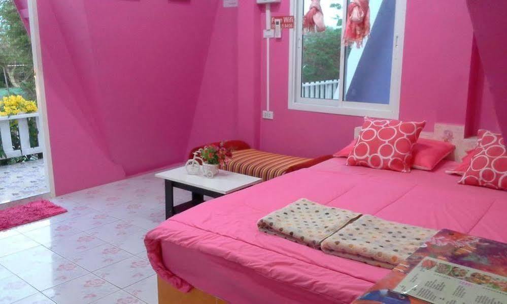 Buachompoo Hotel 2*