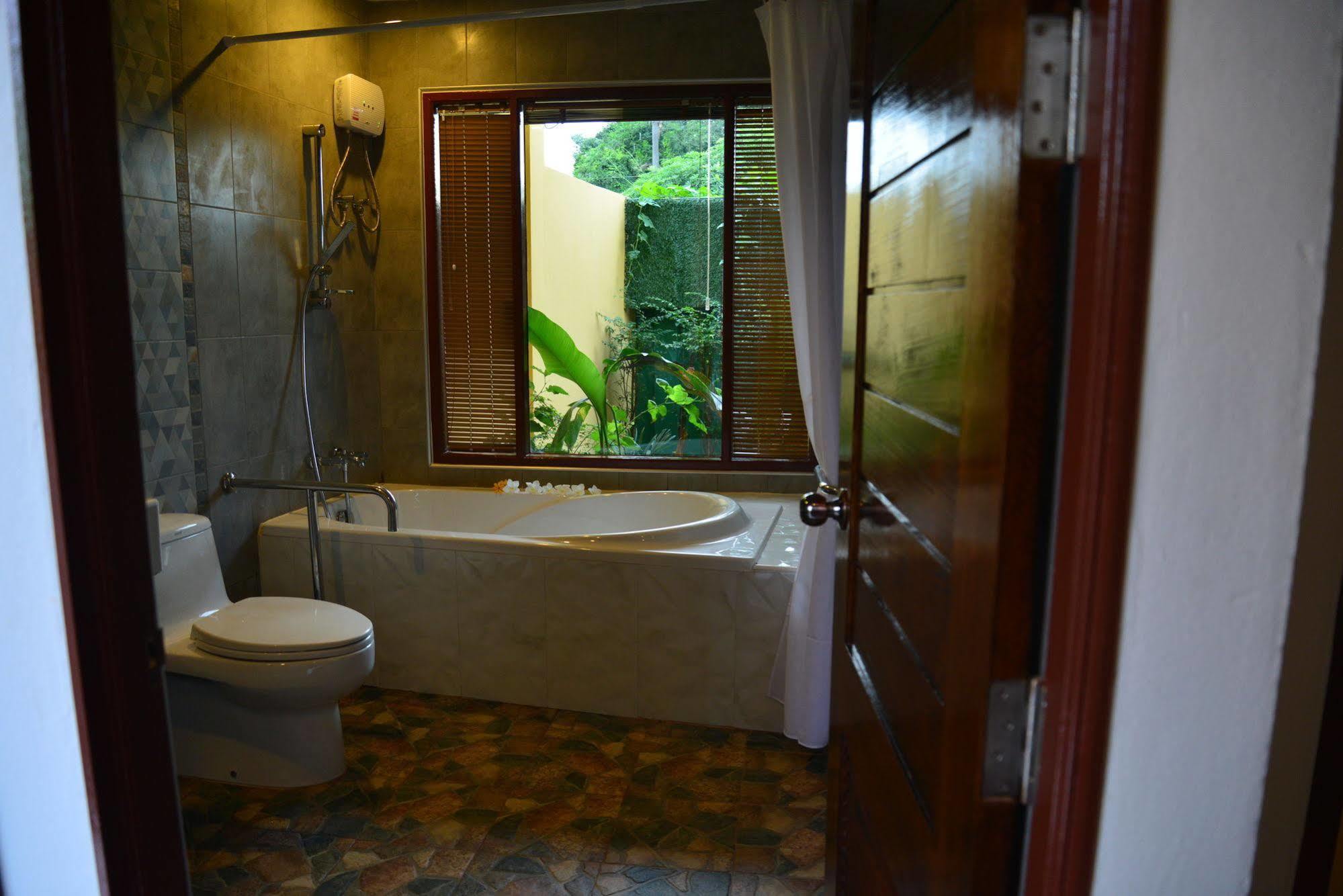 Resort Sucholtee Surat Thani