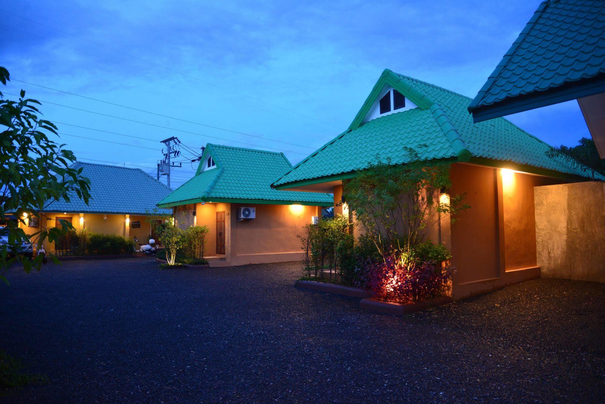 Sucholtee 3* Surat Thani