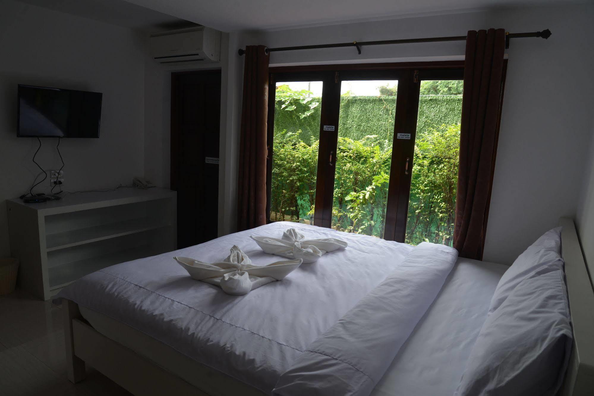 Sucholtee Resort Surat Thani