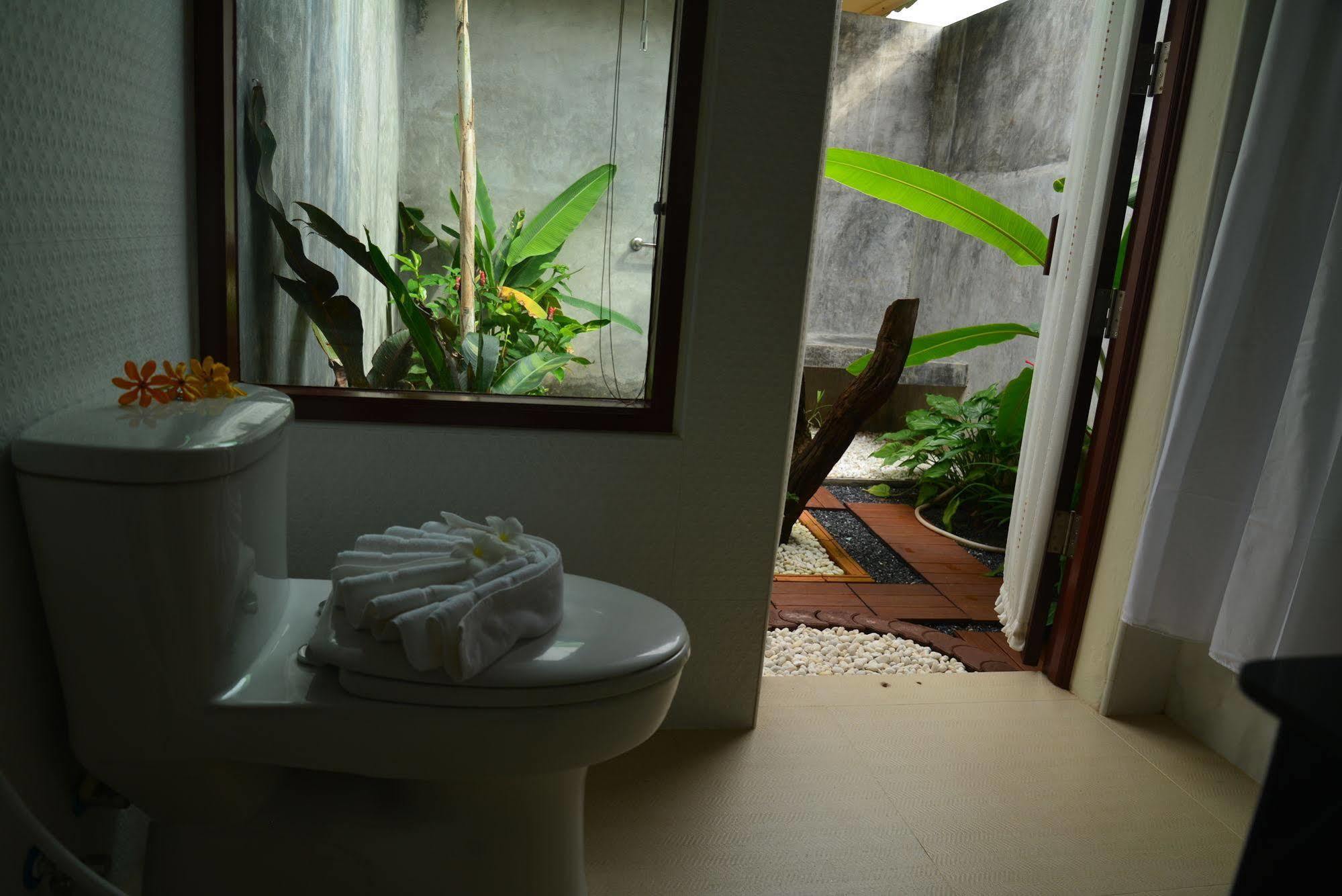 Sucholtee Resort Surat Thani