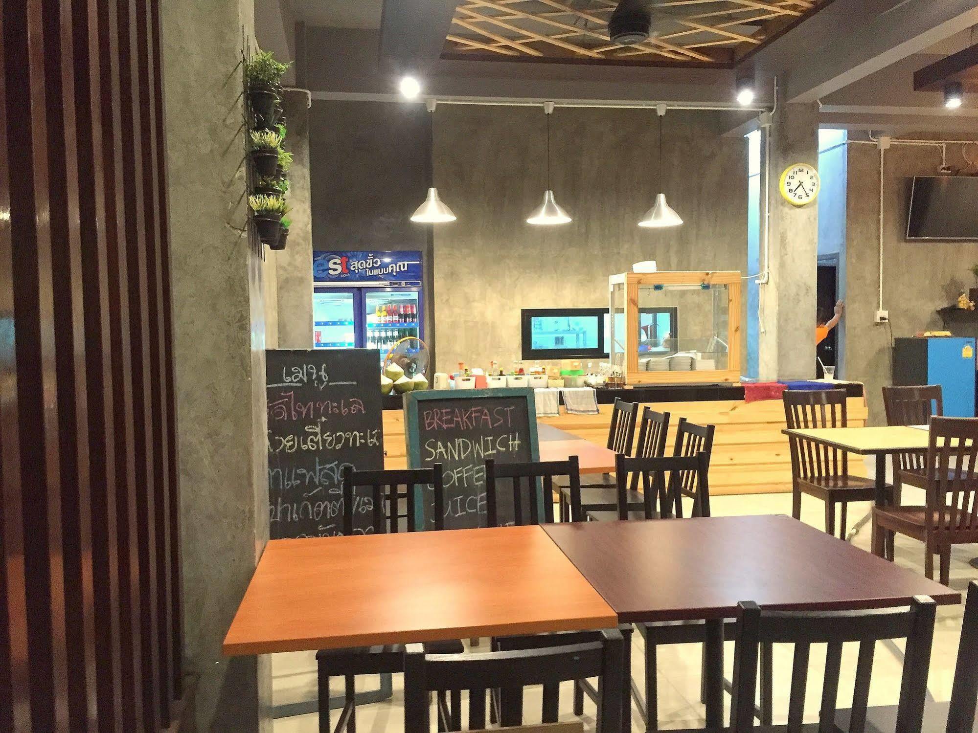 Samed Port View Aparthotel 2*